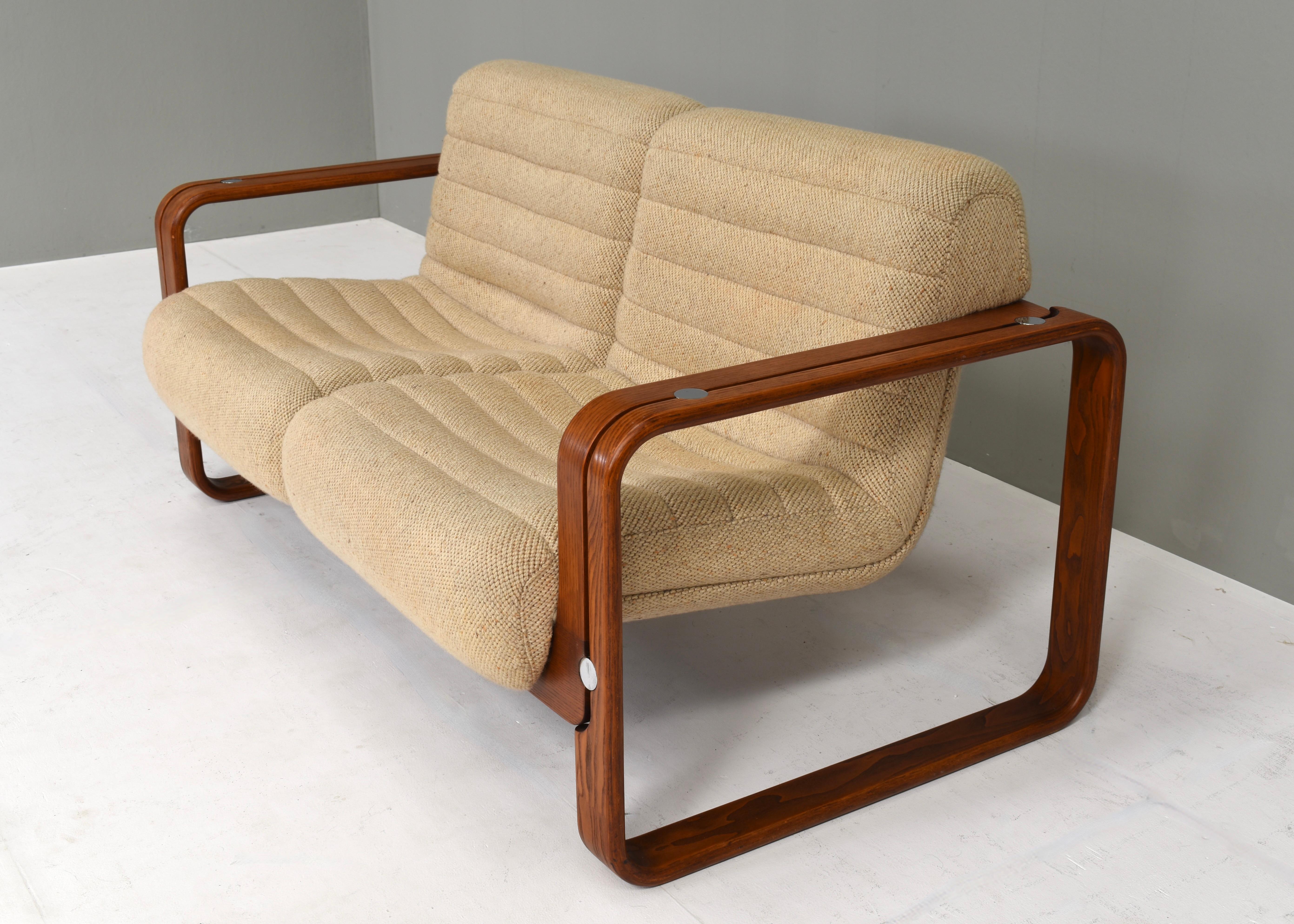 Jan Bocan sofa in bentwood and original fabric – Czech Republic, circa 1970 For Sale 2