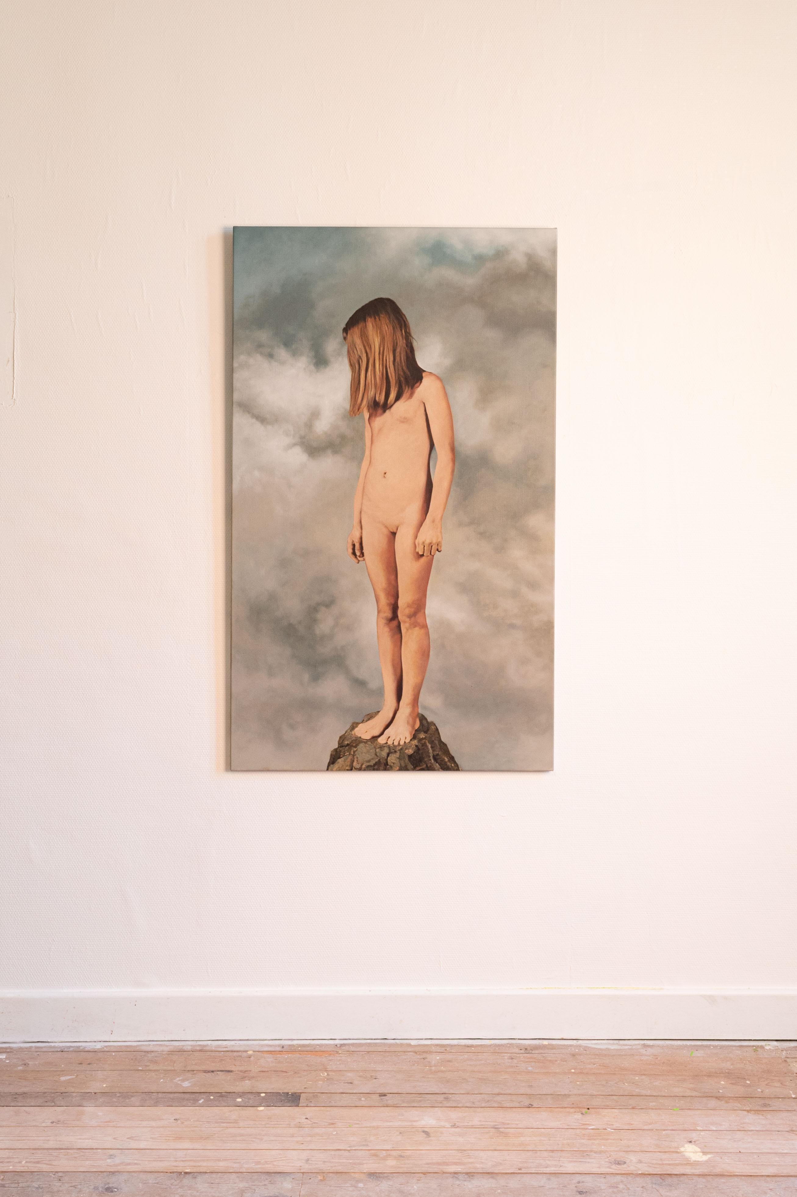 2020 - Oil on canvas portrait painting of a naked girl standing - Painting by Jan De Lauré