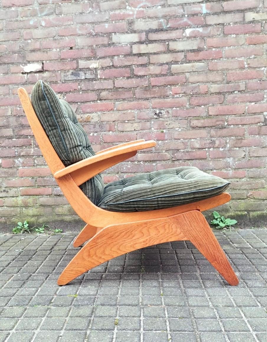 Mid-Century Modern Jan den Drijver Midcentury Modern Sculptural Easy Chair In Oak Wood  For Sale