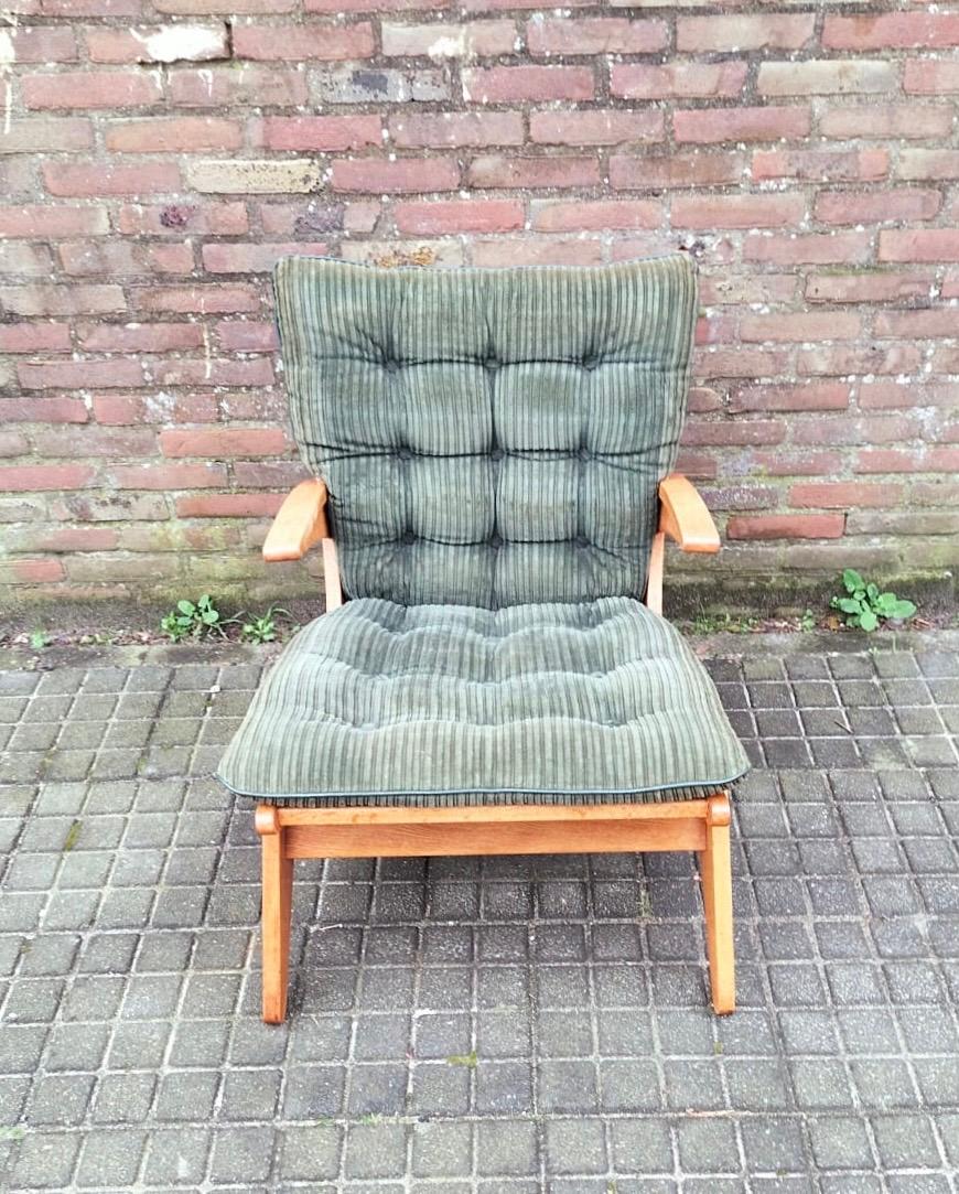 Jan den Drijver Midcentury Modern Sculptural Easy Chair In Oak Wood  In Good Condition For Sale In Schagen, NL