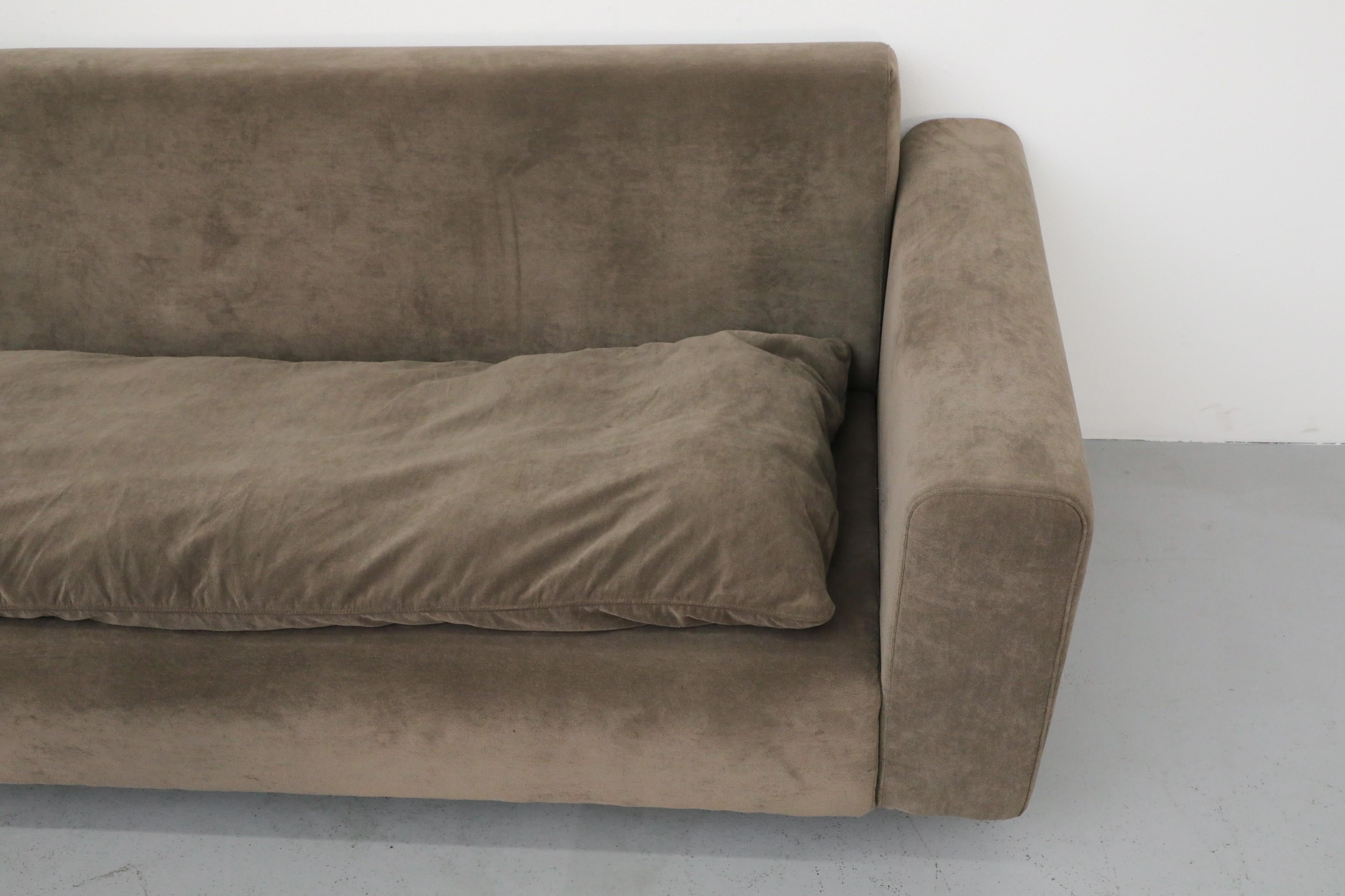 Jan Des Bouvrie (Attr) Langes zweiteiliges graues Chenille-Sofa aus grauem Chenille für Gelderland, 1980er Jahre 11