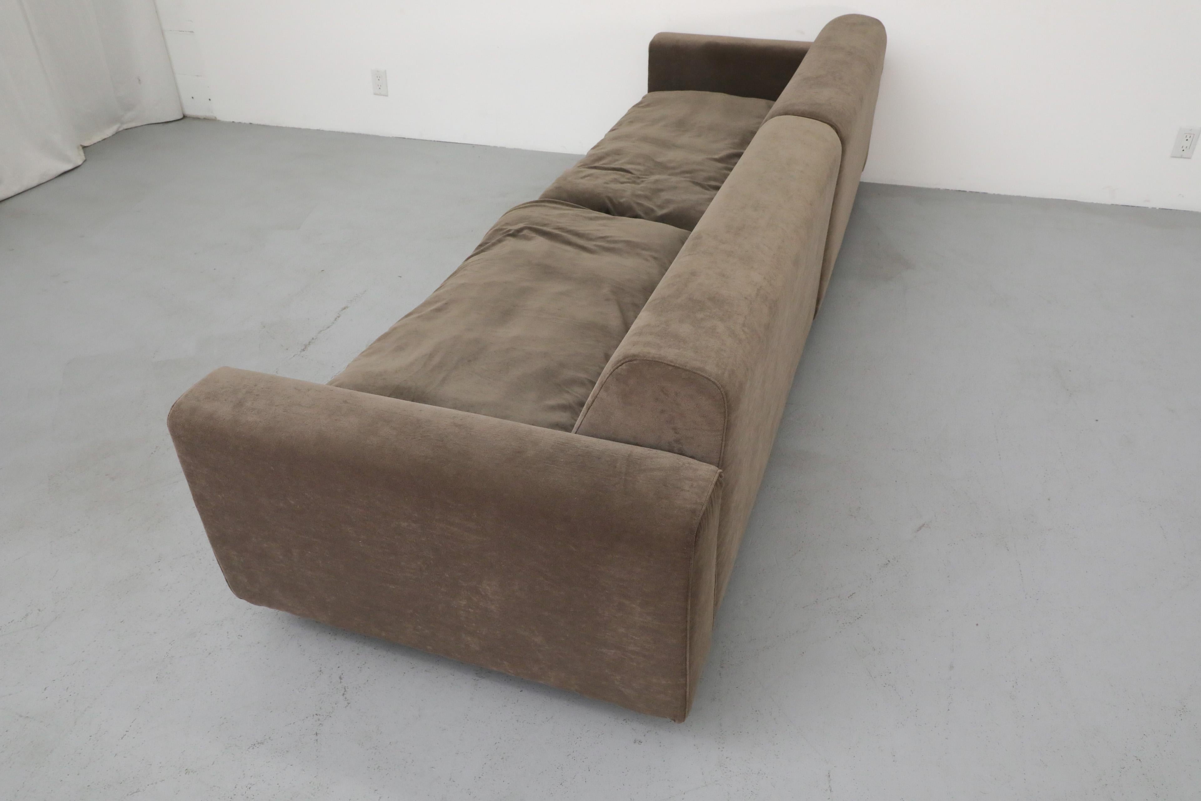Jan Des Bouvrie (Attr) Langes zweiteiliges graues Chenille-Sofa aus grauem Chenille für Gelderland, 1980er Jahre (Stoff)