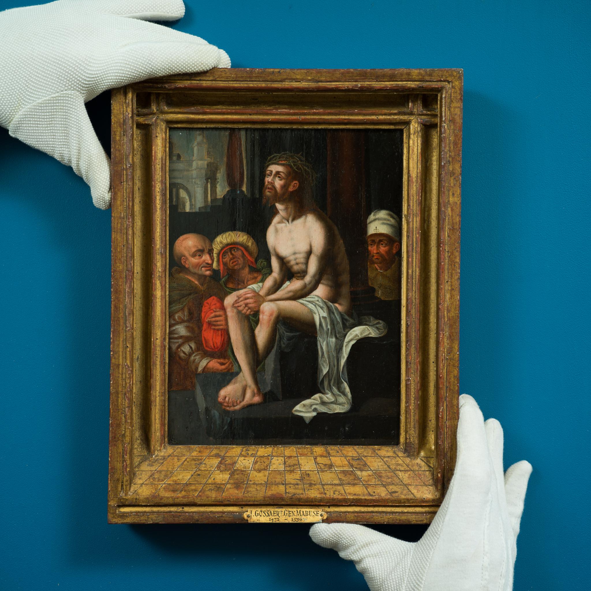 Questa suggestiva immagine devozionale, dipinta da un seguace di Jan Gossaert, rappresenta una delle composizioni più influenti del Rinascimento settentrionale: Cristo sulla pietra fredda, o Cristo come uomo dei dolori. La presente opera risale alla