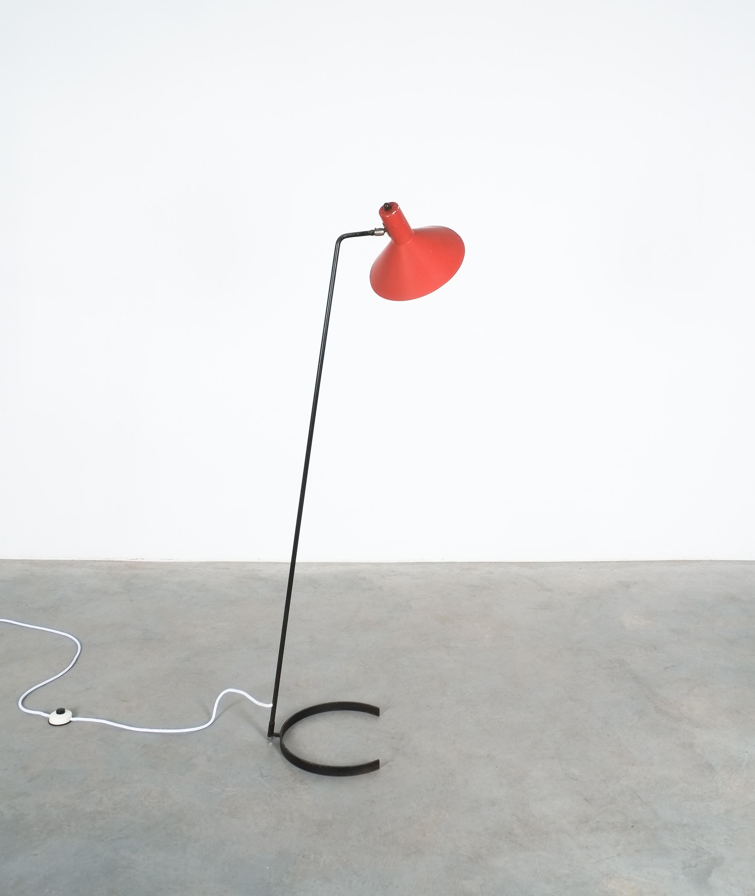 Jan Hoogervorst Floor Lamp, The Netherlands, circa 1955 In Good Condition For Sale In Vienna, AT