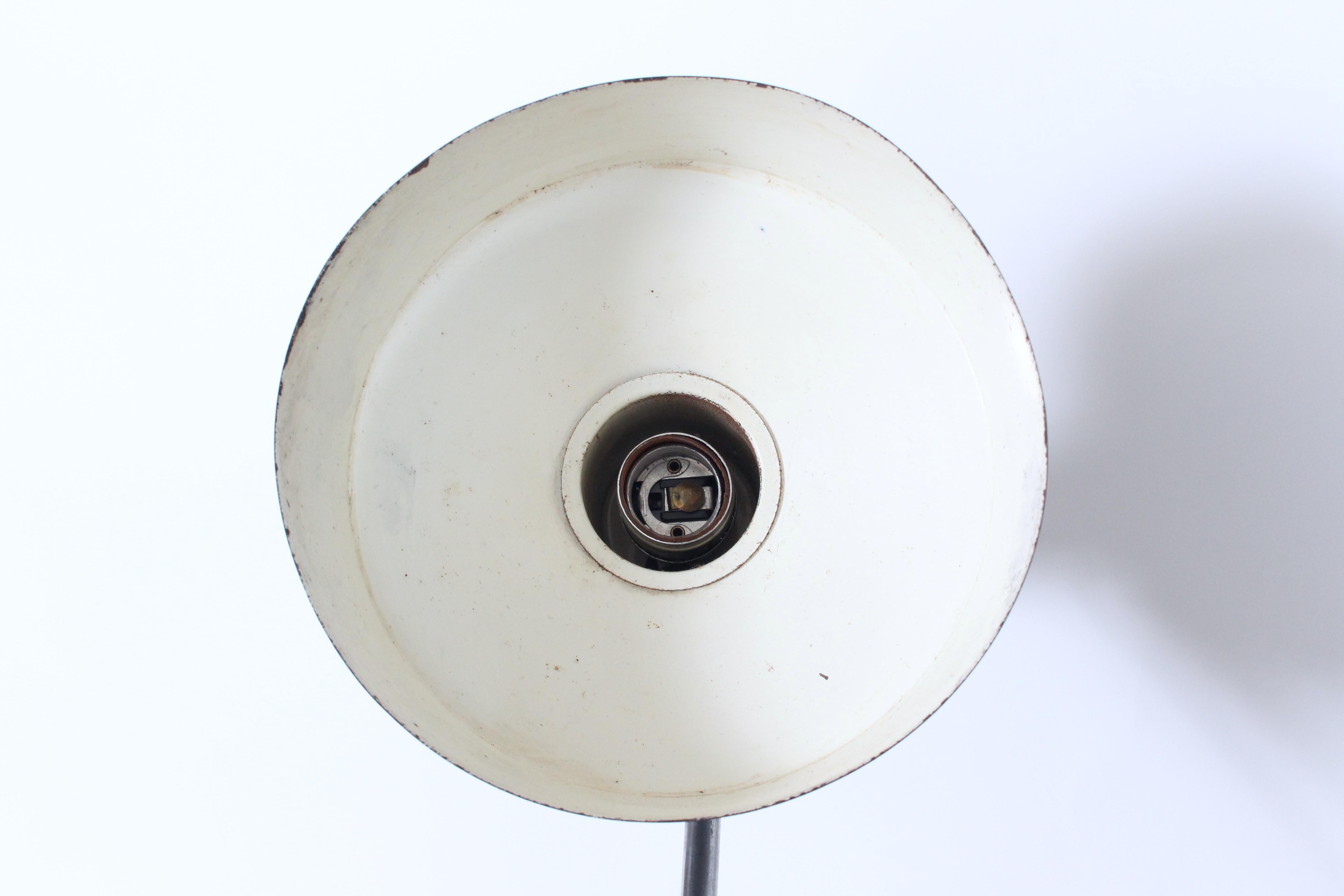 Jan Hoogervorst für Anvia Schreibtischlampe mit Gegengewicht aus Chrom und schwarzem Schirm im Angebot 3