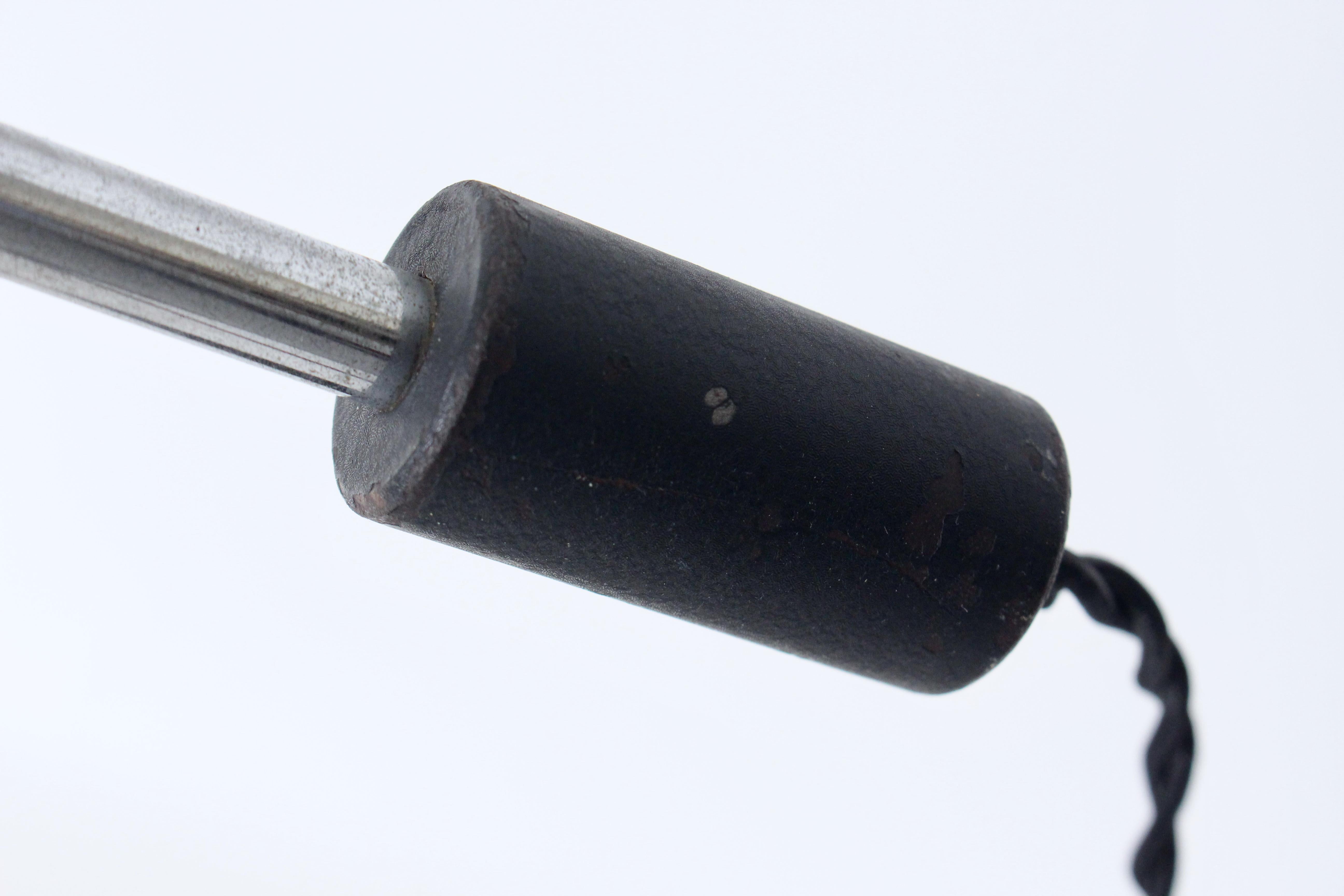 Jan Hoogervorst für Anvia Schreibtischlampe mit Gegengewicht aus Chrom und schwarzem Schirm im Angebot 10