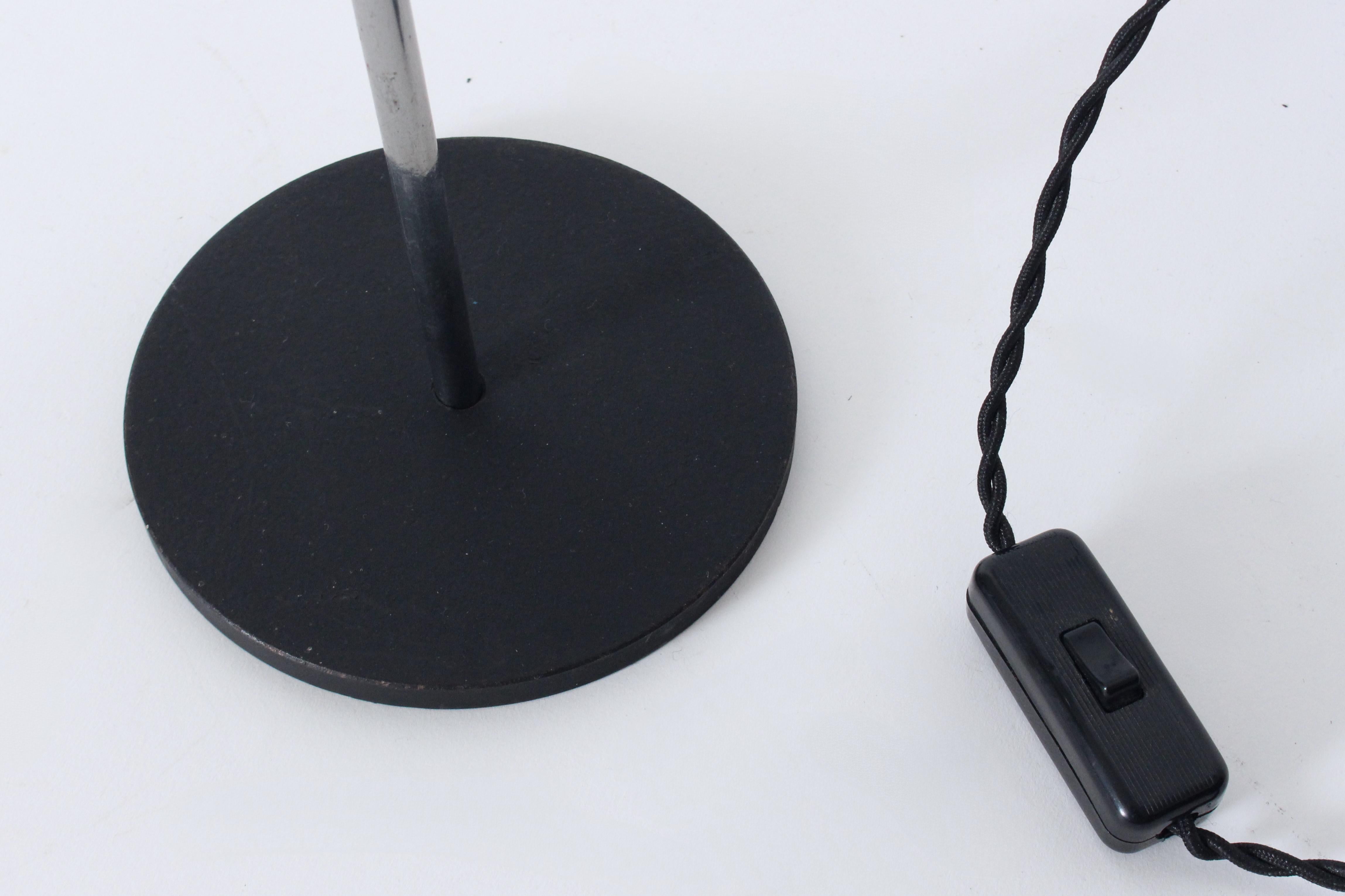 Jan Hoogervorst für Anvia Schreibtischlampe mit Gegengewicht aus Chrom und schwarzem Schirm im Angebot 11