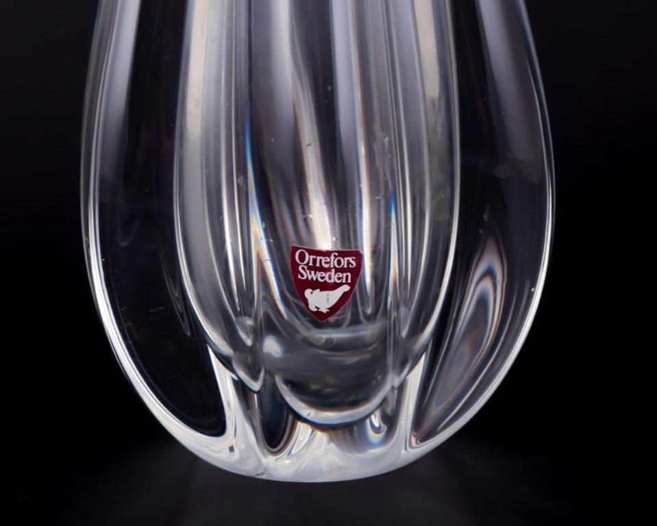 Svedese Jan Johansson per Orrefors, Svezia. Vaso in vetro artistico 