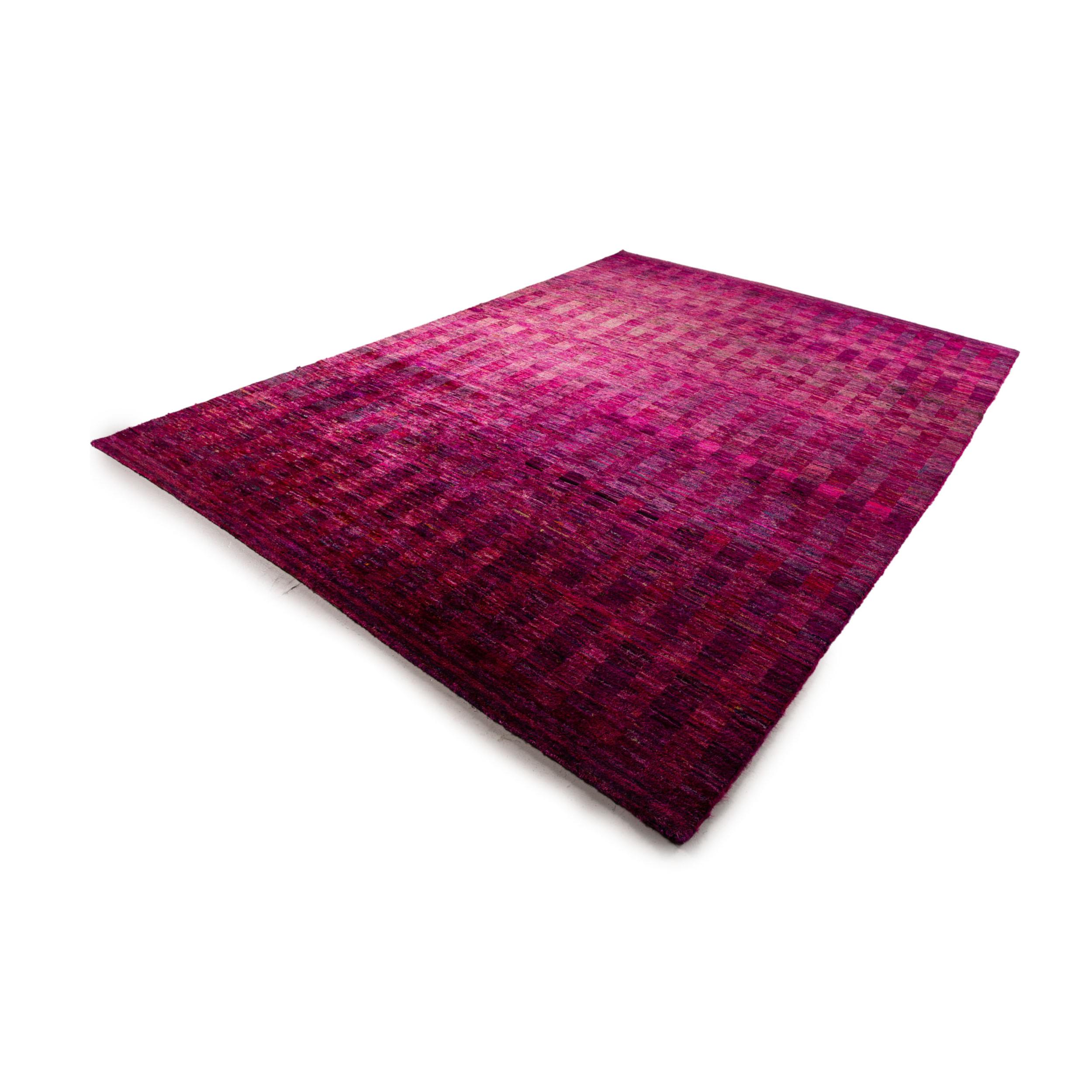 Jan Kath Sari V-Stripes Silk Carpet Silk Pink In Good Condition For Sale In Cologne, DE