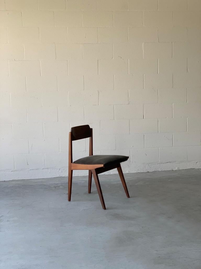 Mid-20th Century Jan Kuypers Velvet and Walnut Chair