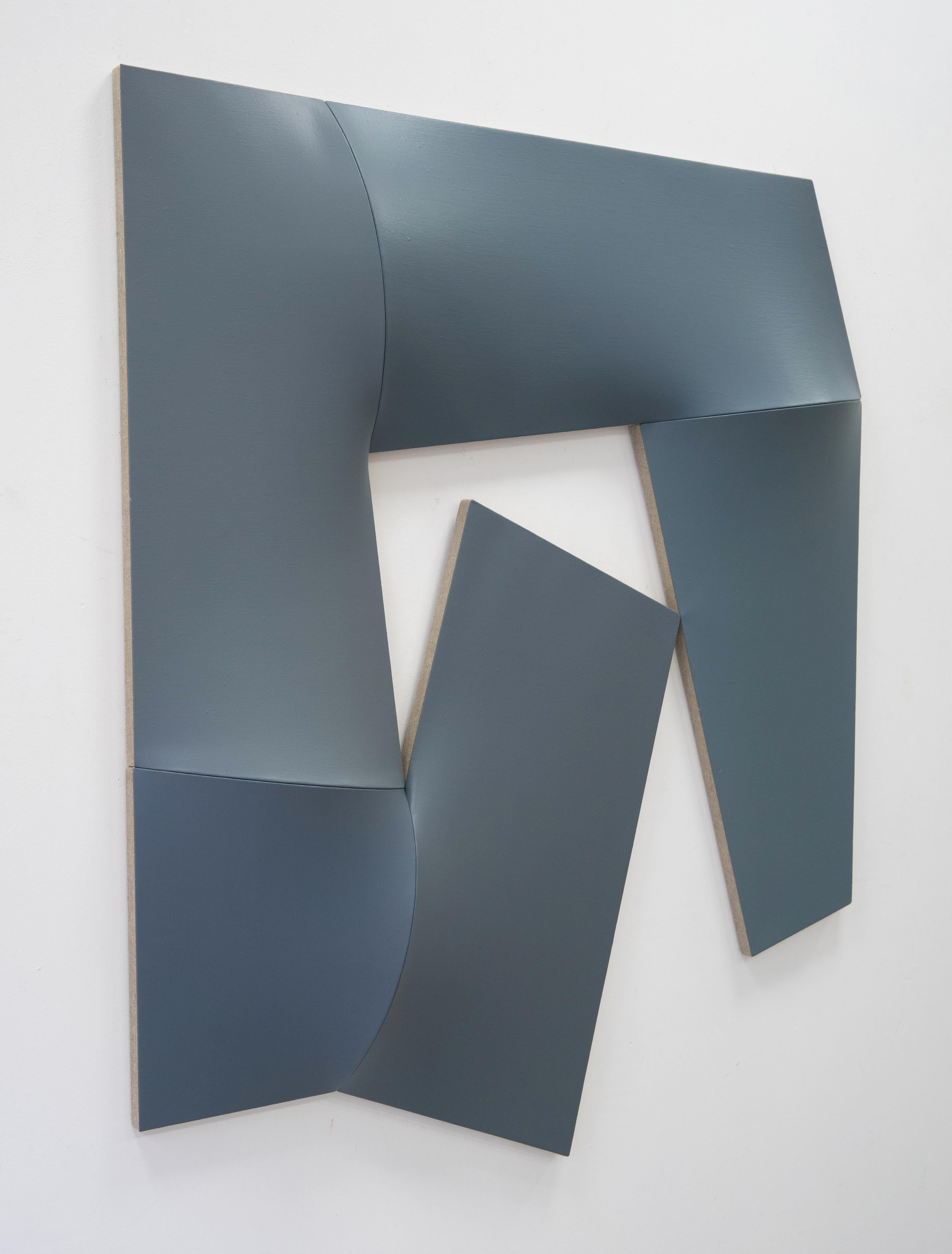 acrylic on linen    53 x 45.25 x 4 inches
b. 1964, Arnhem

Jan Maarten Voskuil stretches his paintings into the third dimension. His crafted, partly curved wooden constructions are based on simple geometric principles: the circle, the square, and