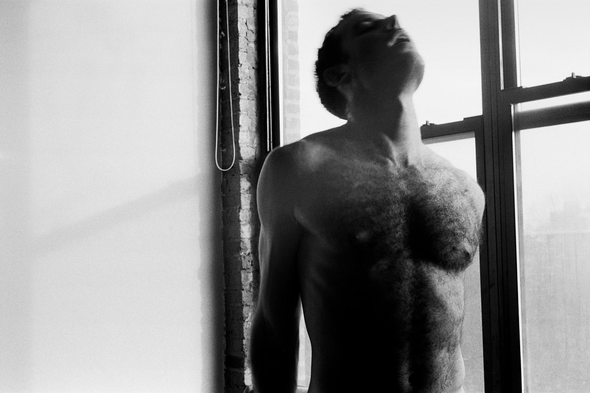 Jan Rattia Nude Photograph – Evan, Dehnen