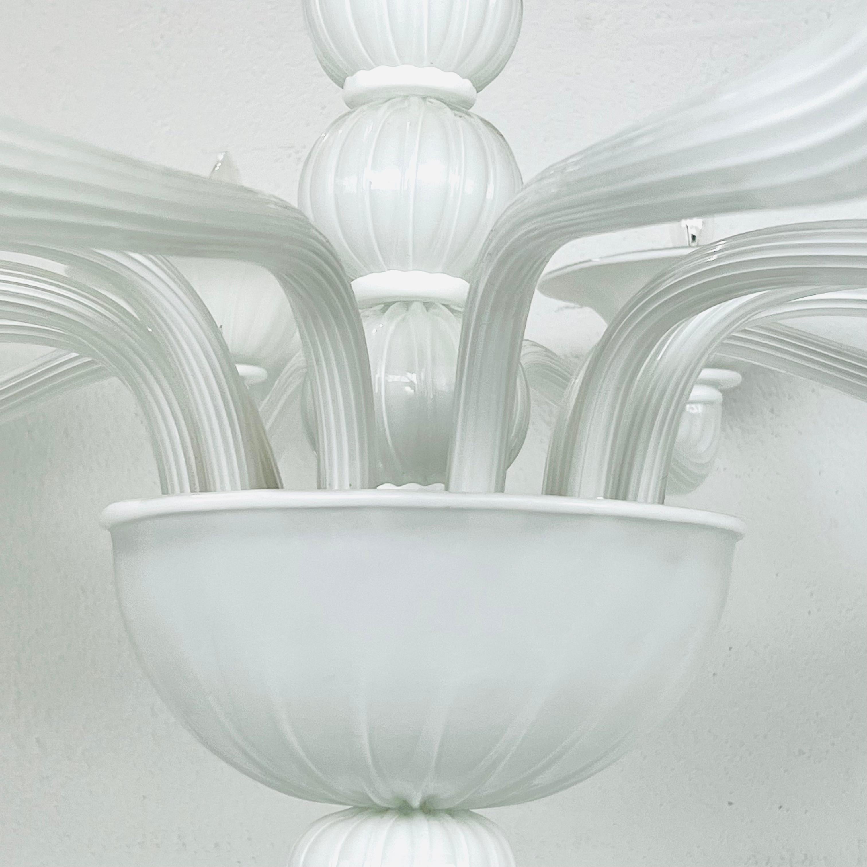 Jan Showers 12 Light Murano Glass Chandelier For Sale 7