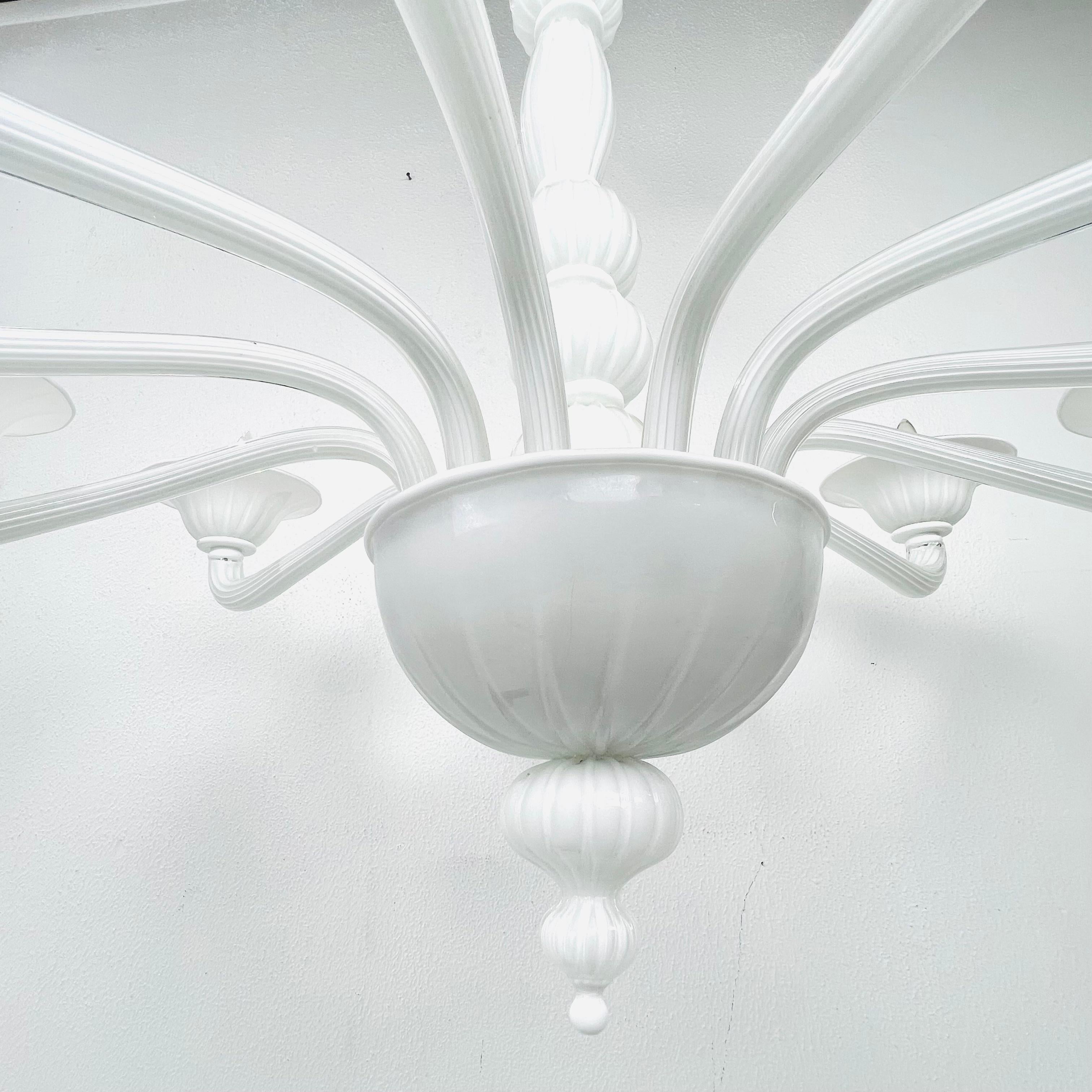 Jan Showers 12 Light Murano Glass Chandelier For Sale 2