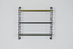 Jan van der Togt Tomado 1950er Jahre Wandregal, emailliertes Metall