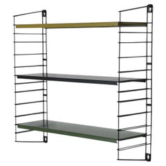 Jan van der Togt Tomado 1950er Jahre Wandregal, emailliertes Metall