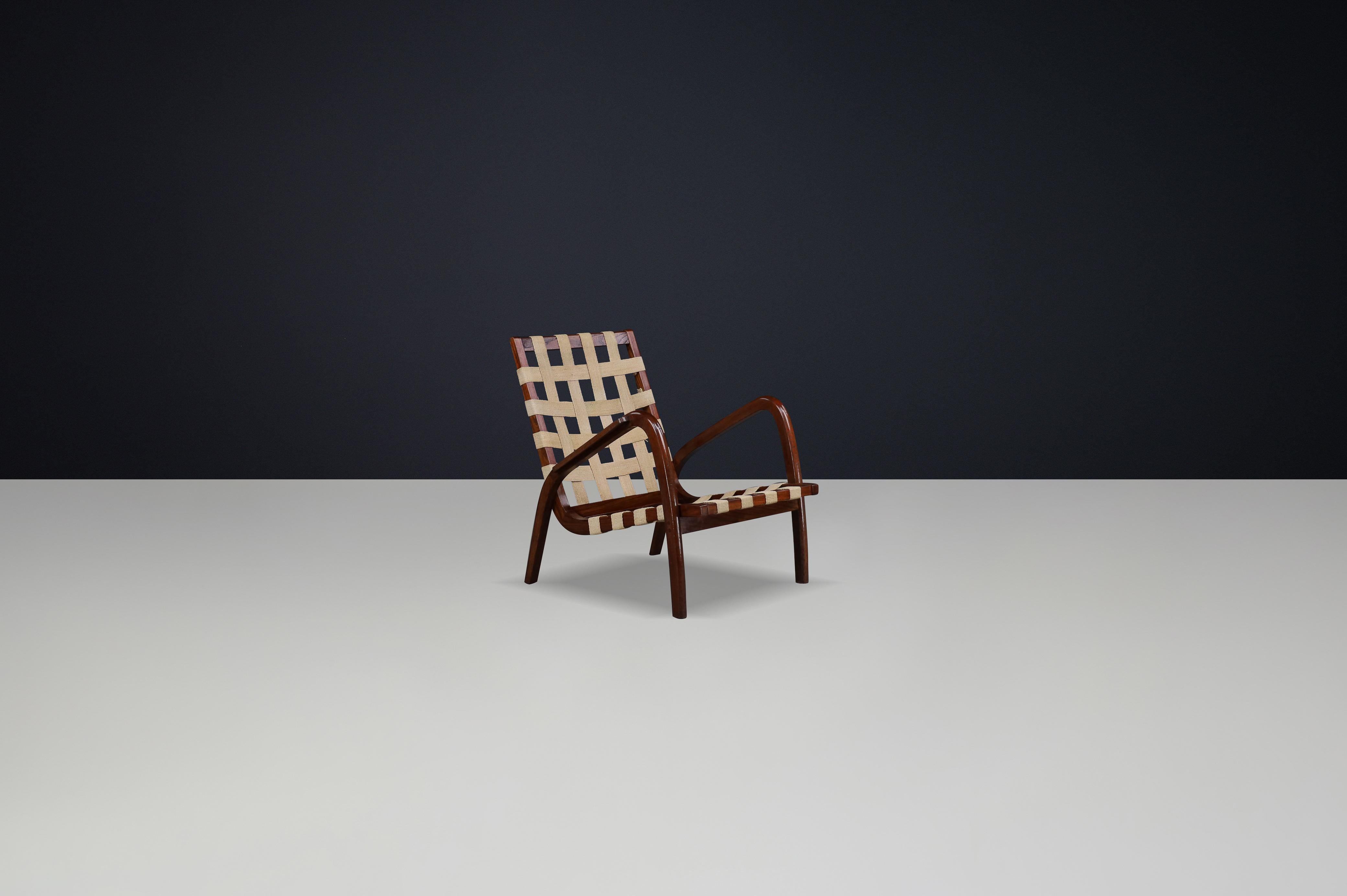Jan Vaněk Attributed Bentwood Lounge Chair, 1940s Czech Functionalism For Sale 1