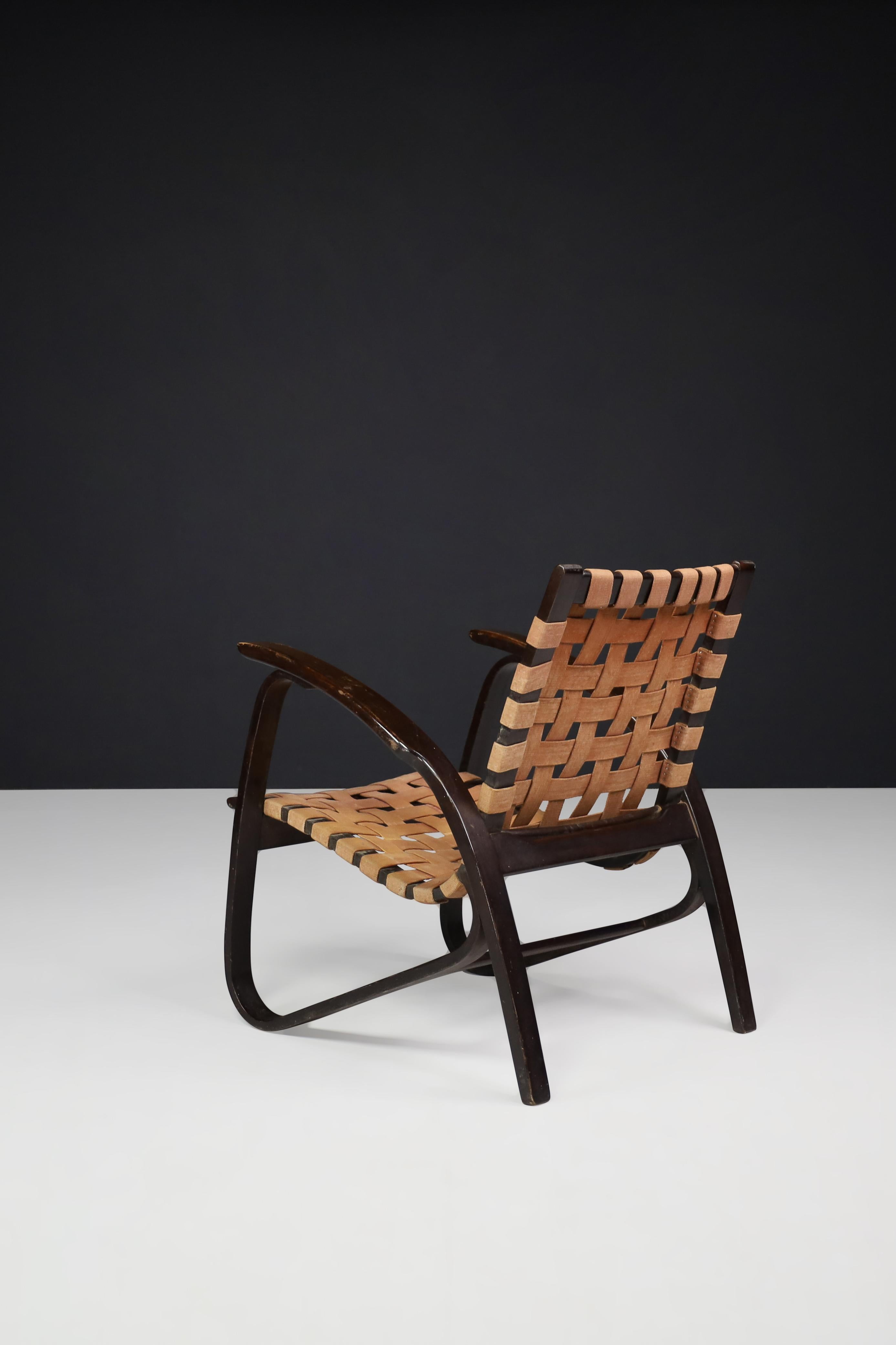 Jan Vaněk Blond Lounge Chair in Bentwood and Canvas, Praque, 1940s 2