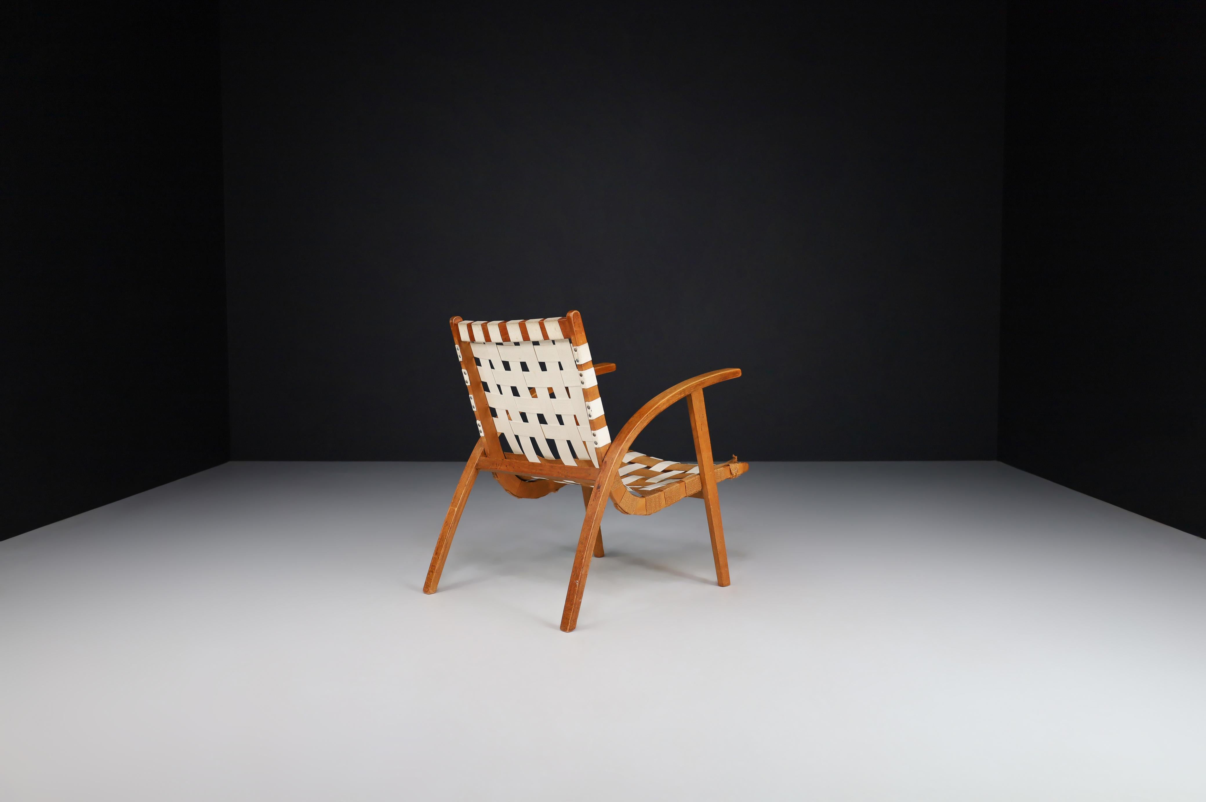 Jan Vanek Einfacher Stuhl aus Bugholz und Leinwand, Praque, die 1930er Jahre  im Angebot 2