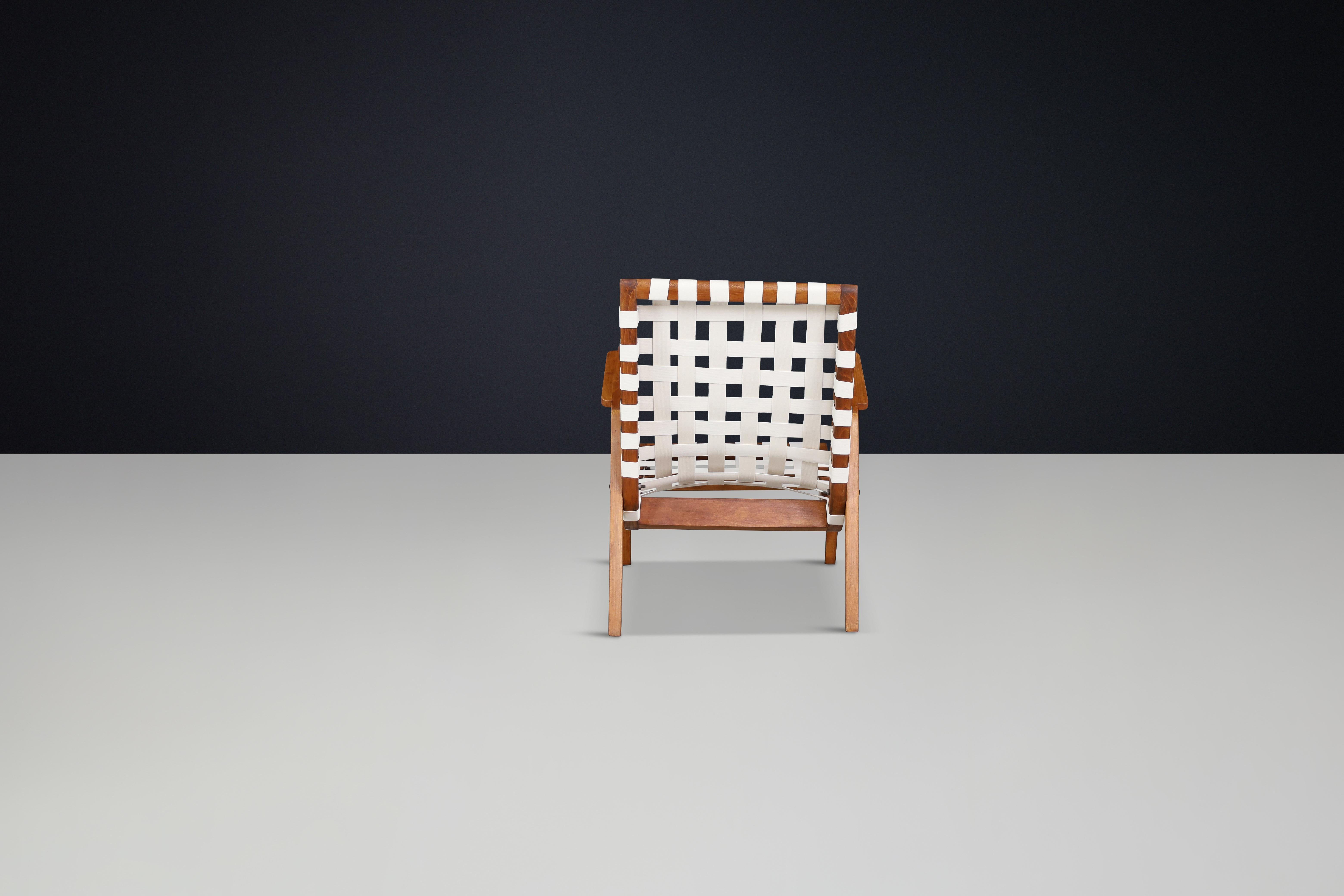 Jan Vaněk Easy Chair in Oak and Canvas, Czechoslovakia, 1930s For Sale 4