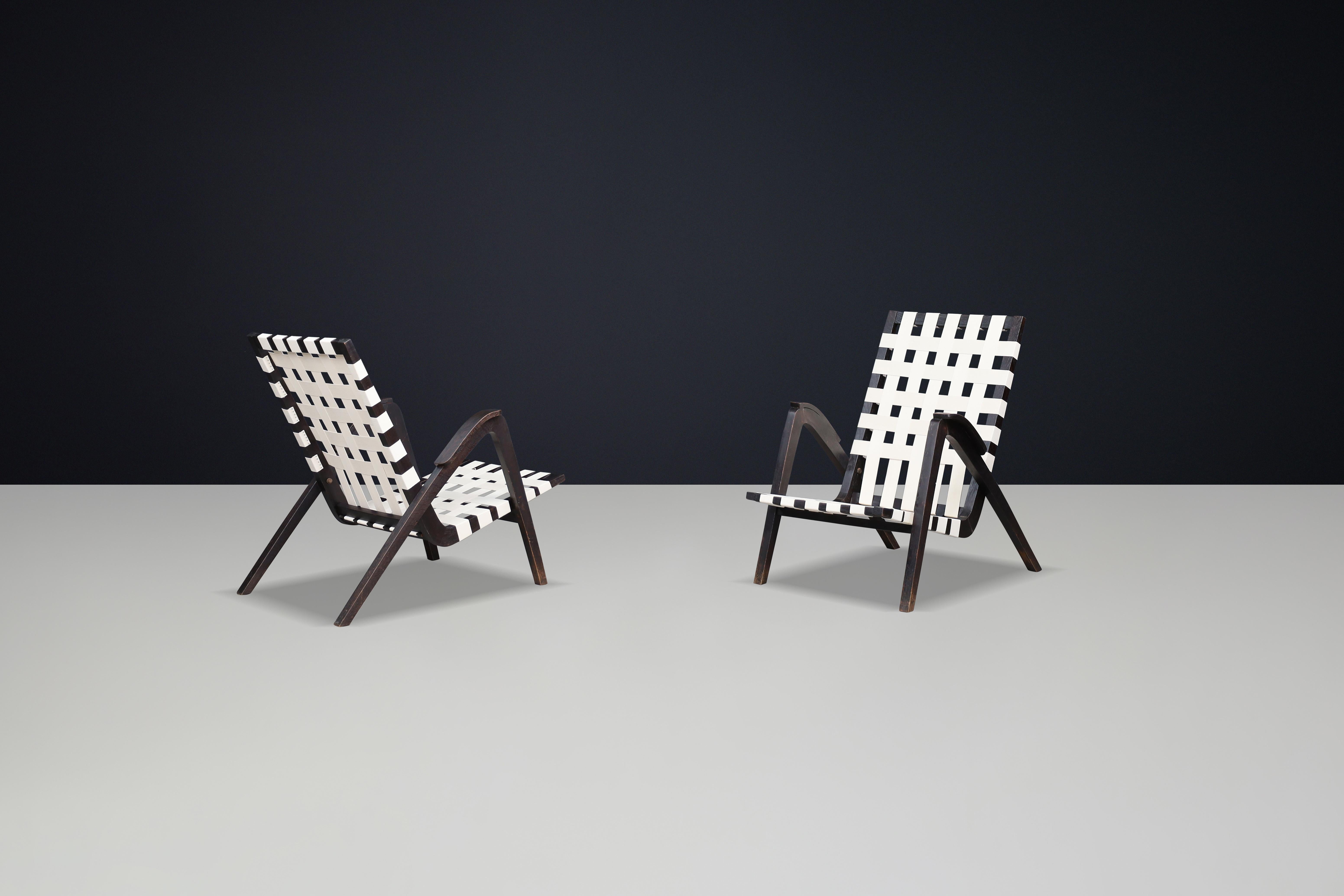 Jan Vaněk pour Krásná Jizba chaises longues en chêne et toile République tchèque 1940 en vente 2