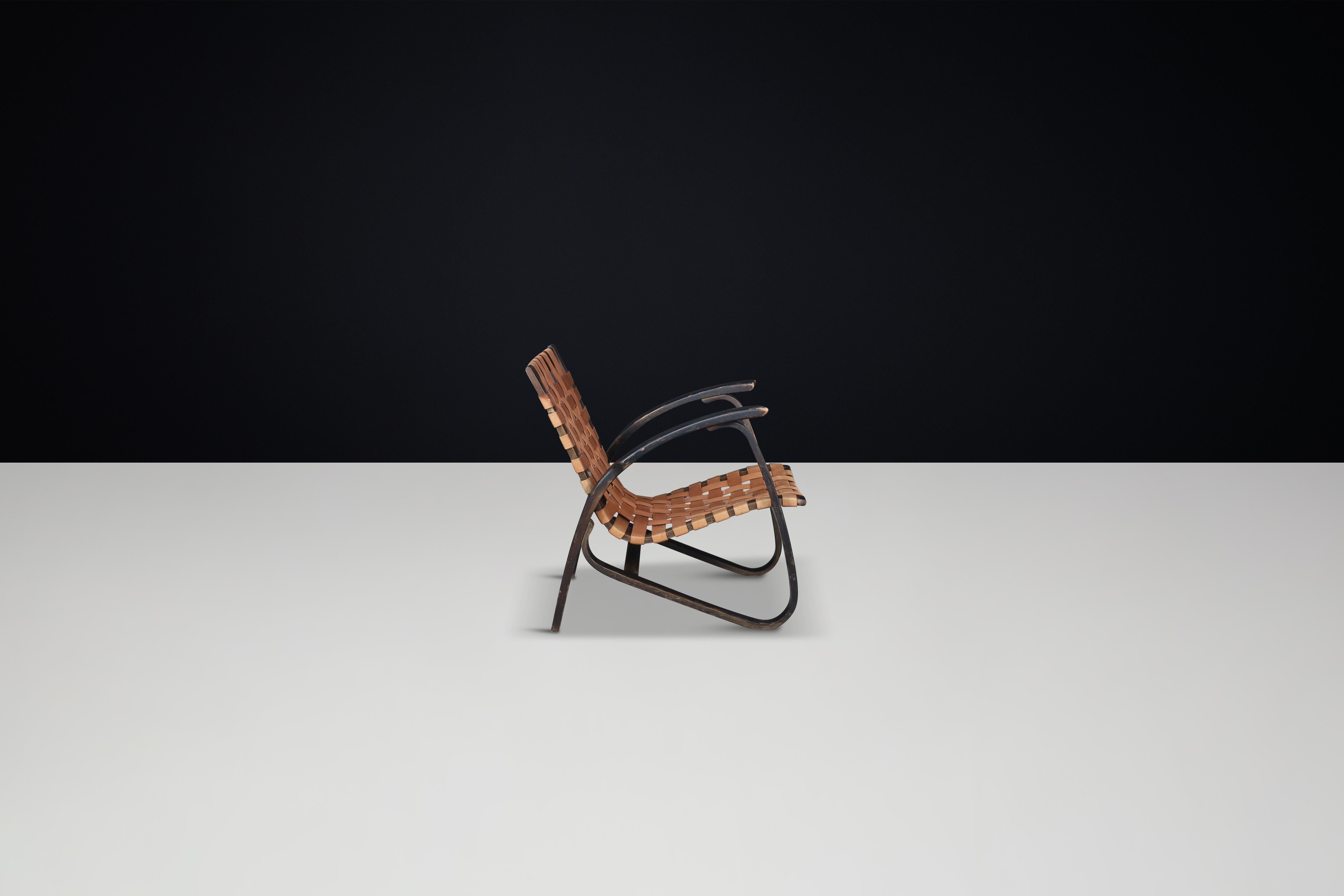Czech Jan Vanek Lounge chair in bentwood and canvas, Praque, the 1930s For Sale