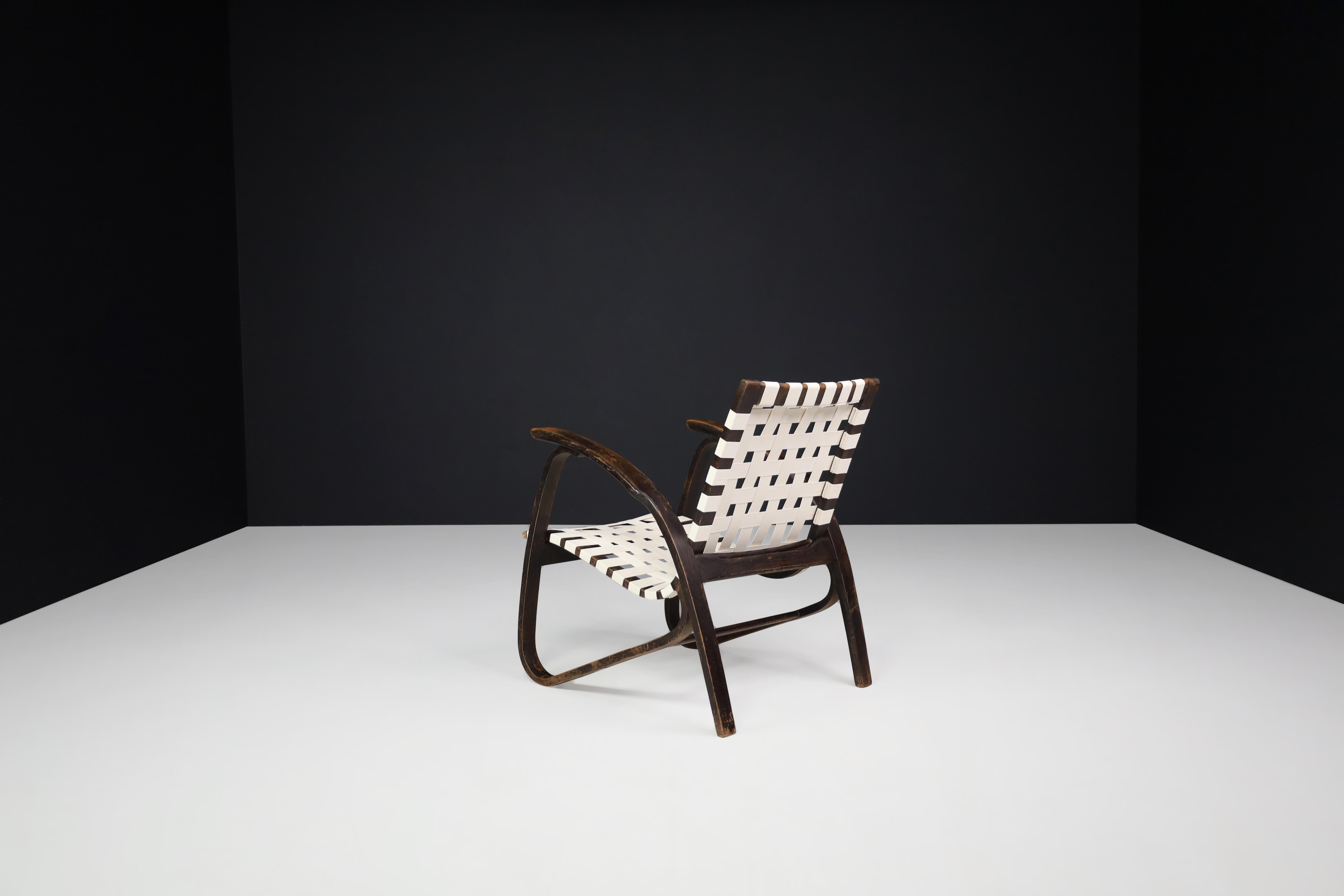 Jan Vaněk Pair of Lounge Chairs in Bentwood and Canvas Praque, 1940s 6