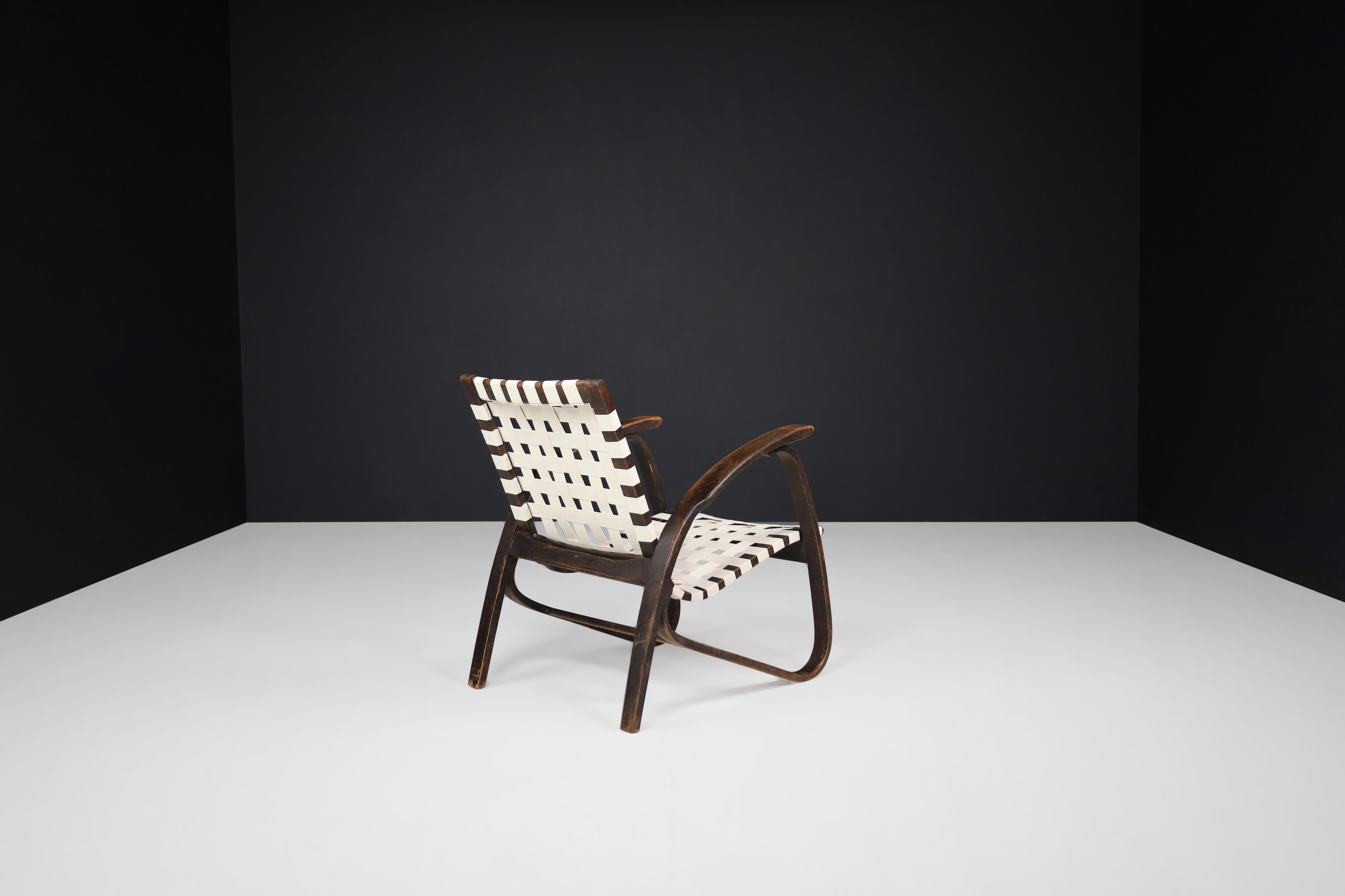 Jan Vaněk Pair of Lounge Chairs in Bentwood and Canvas Praque, 1940s 8