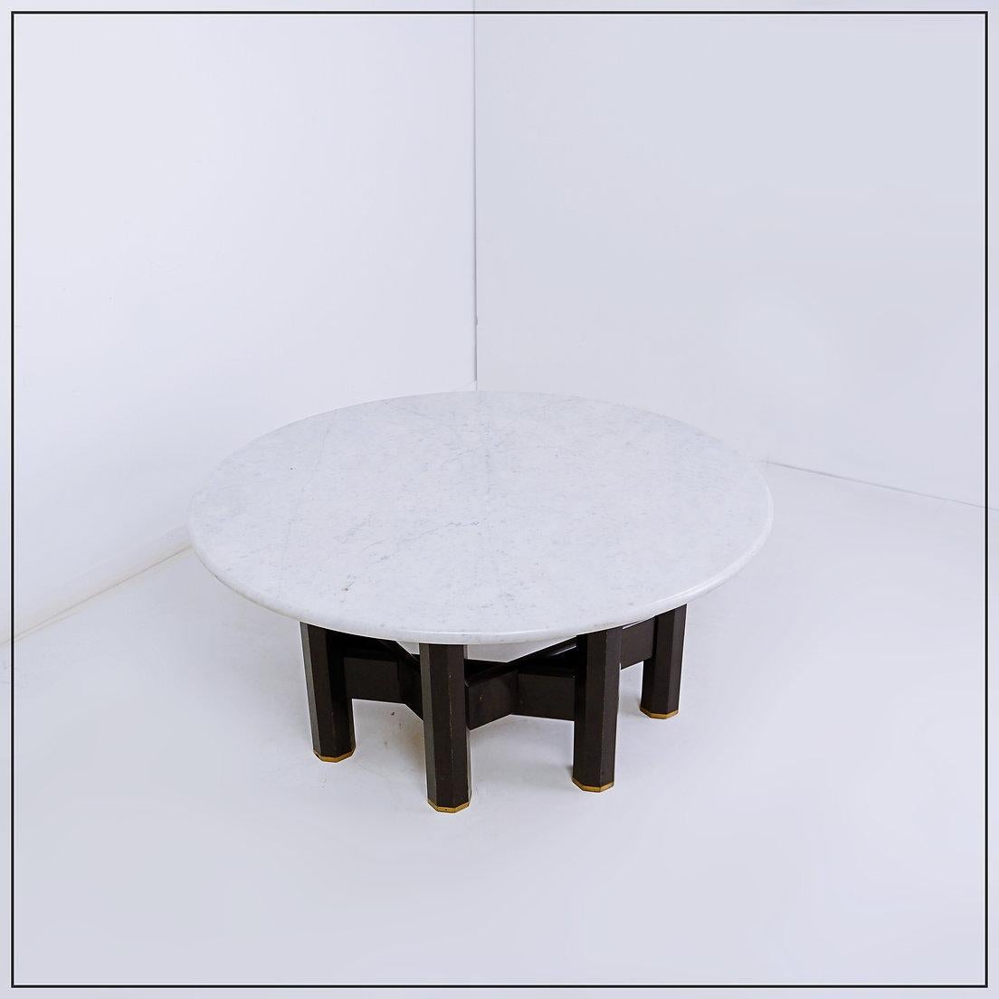 Jan Vlug large Coffee Table with Round Marble Top - 1970s - Belgium Ø 85 , 5cm For Sale 2