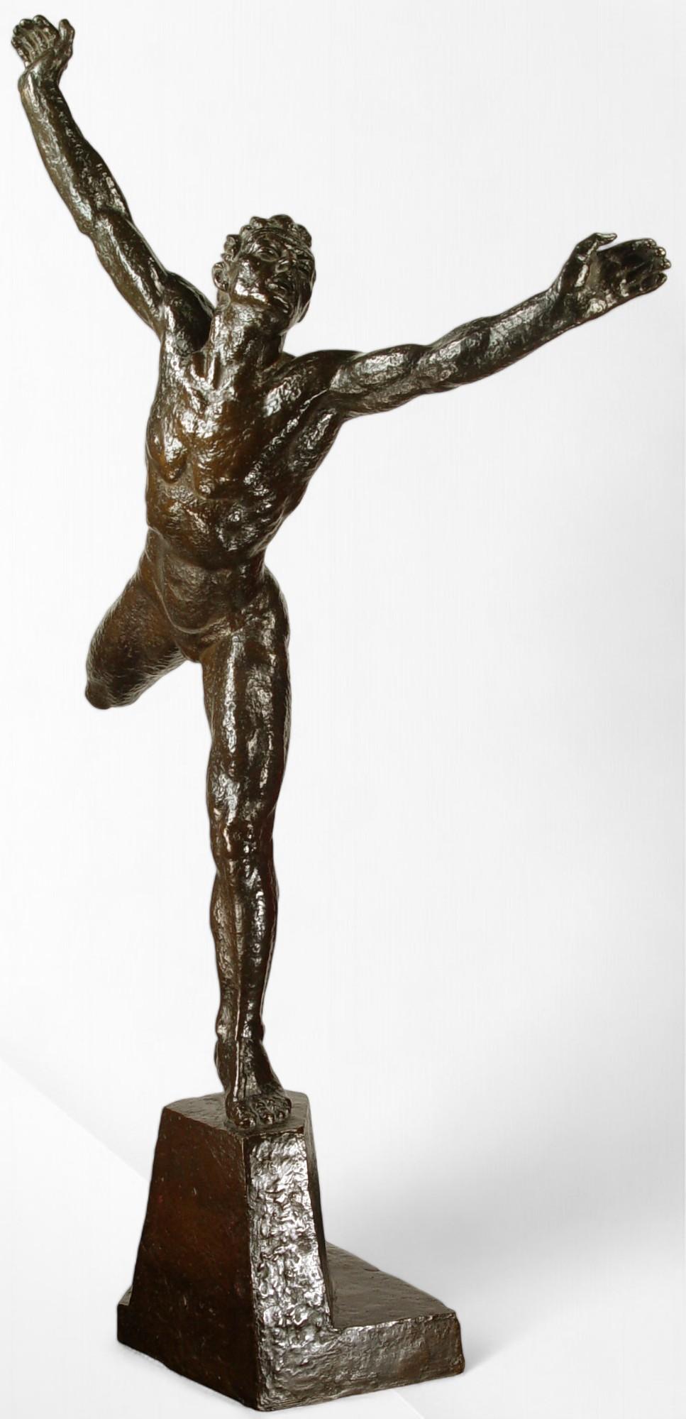 Sokol-Athlete, una scultura di movimento e forza di Jan Vítězslav Dušek in vendita 8