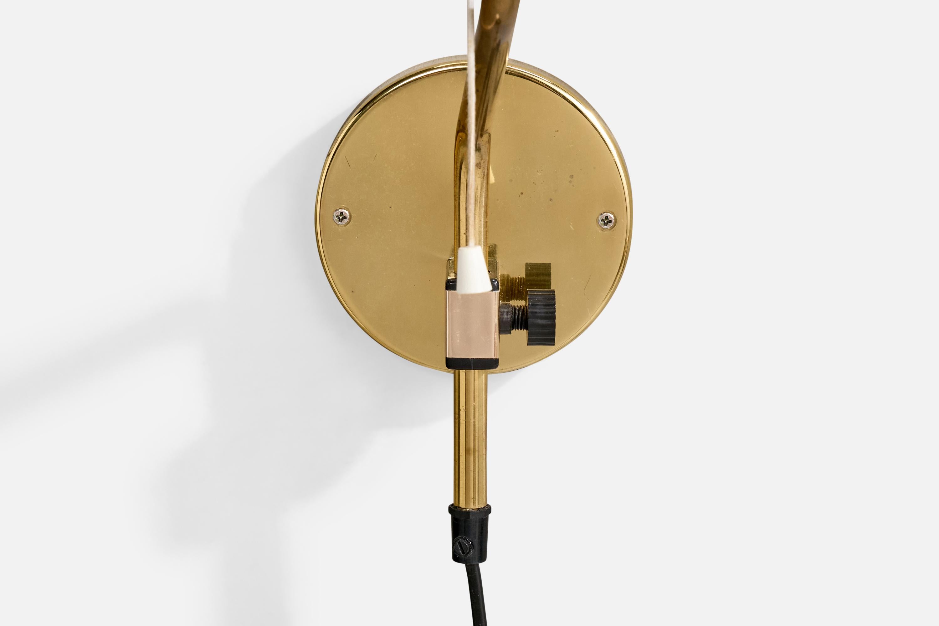 Laiton Jan Wickelgren, applique murale, laiton, plastique, rotin, Suède, années 1980 en vente