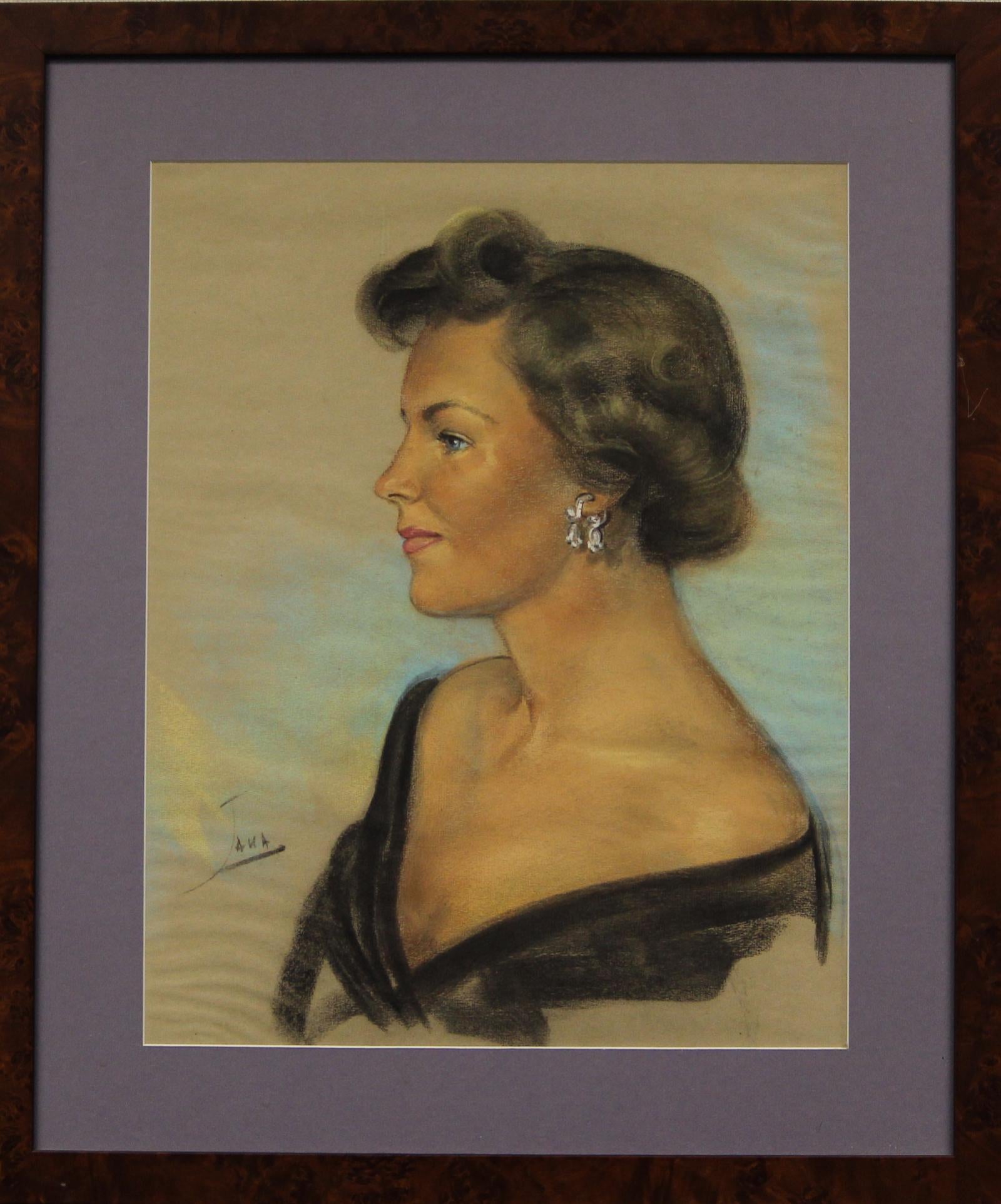 Portrait pastel chic des années 1950 par Jana d'une dame élégante portant des boucles d'oreilles en diamant.

Taille de l'image : 19 "H x 15 "W
Taille du cadre : 26 "H x 22 "W