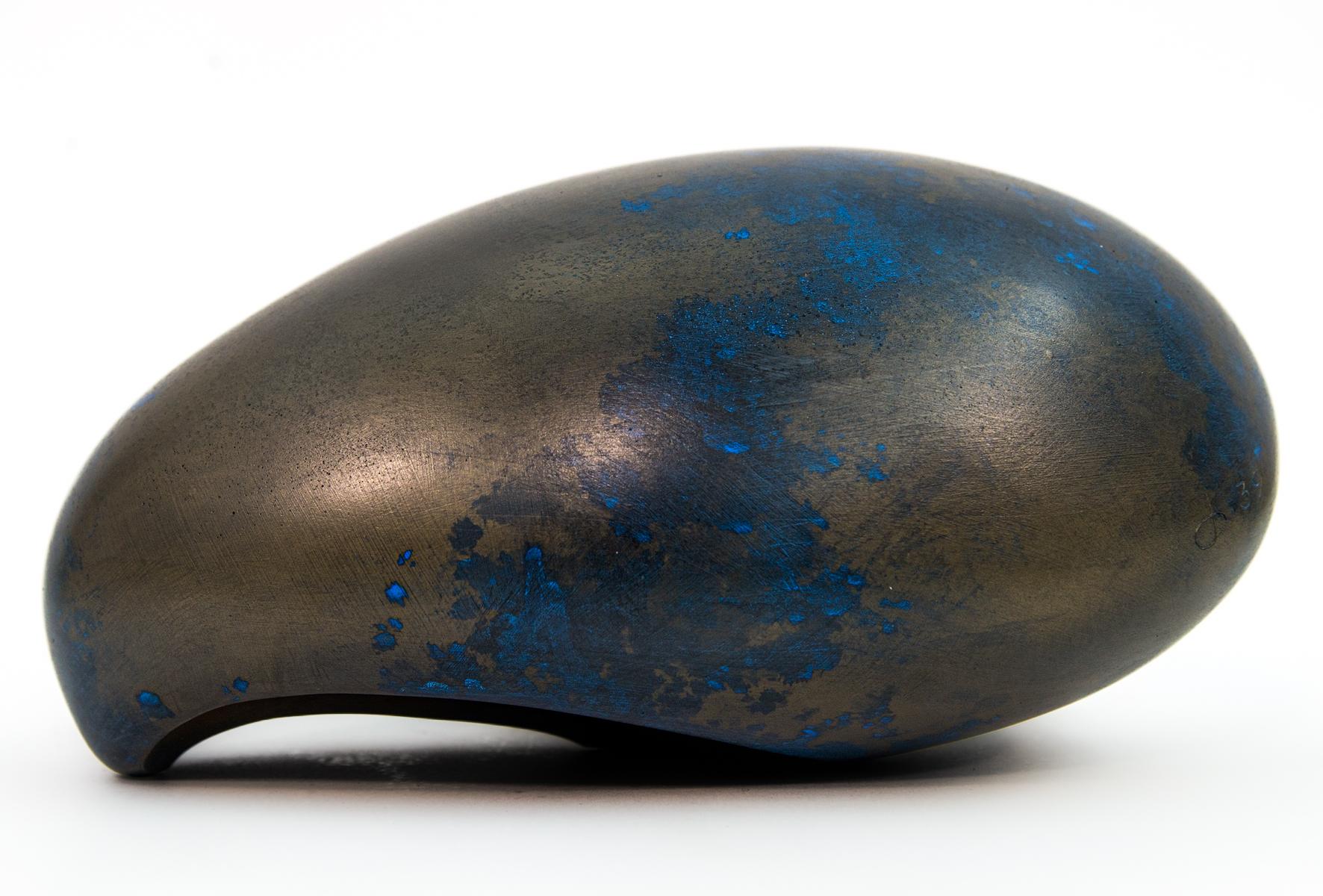 Ovoid 3/9 - intimate, smooth, polished, cast gypsum, bronze sculpture For Sale 1