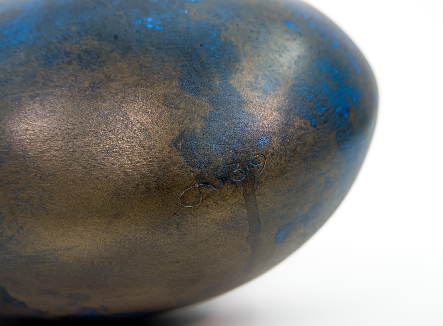 Ovoid 3/9 - intimate, smooth, polished, cast gypsum, bronze sculpture For Sale 2
