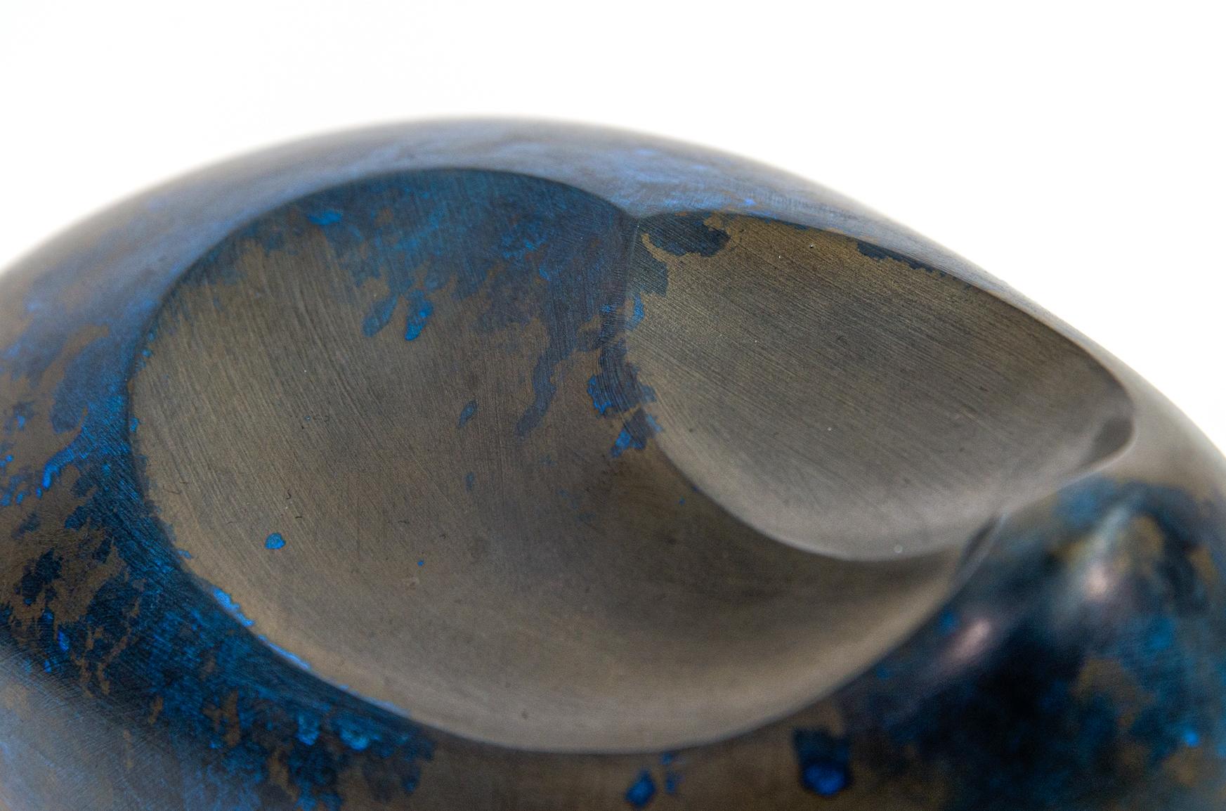 Ovoid 3/9 - intimate, smooth, polished, cast gypsum, bronze sculpture For Sale 3