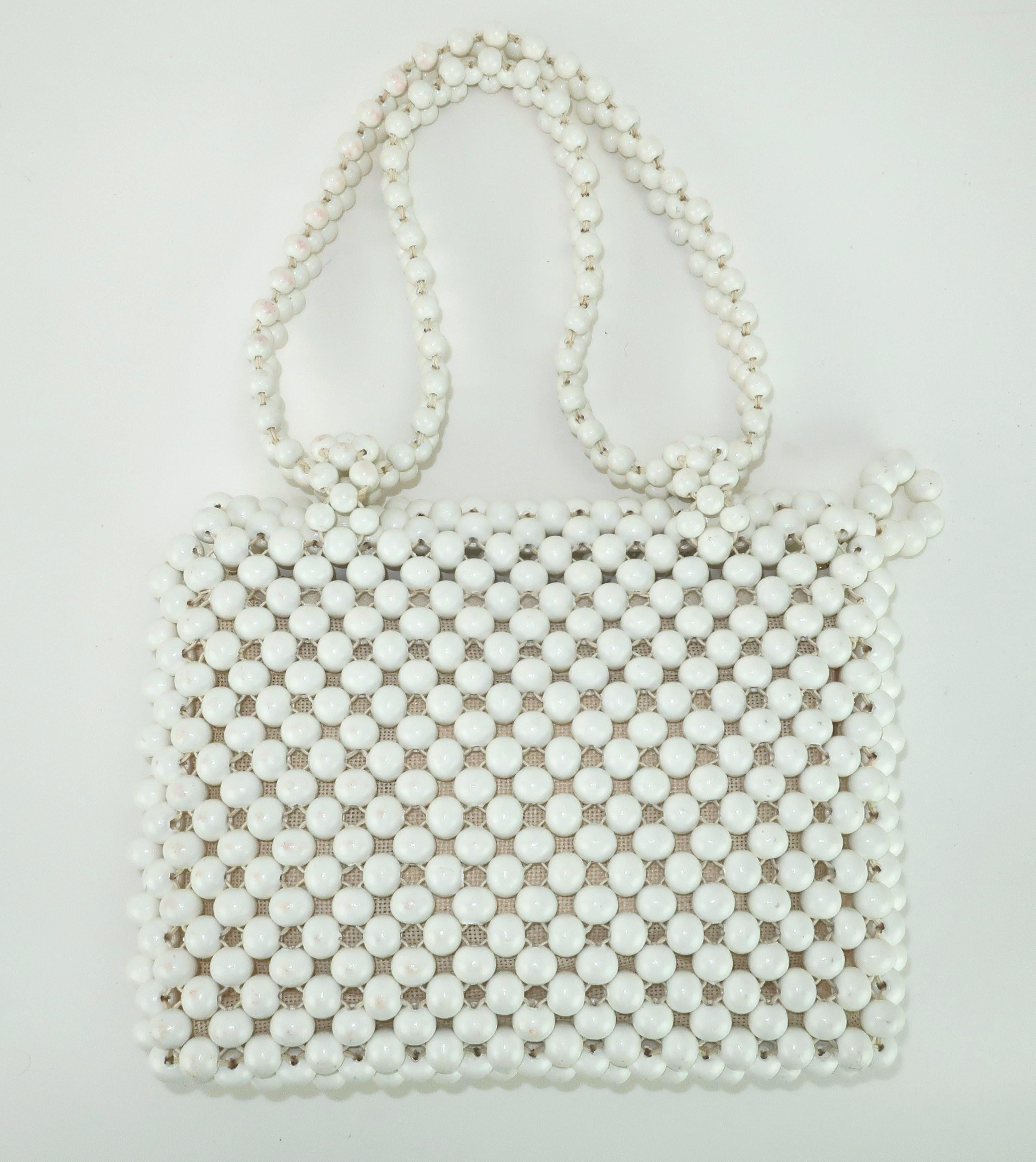 Jana Wood White Bead Handbag With Convertible Handle, 1960's In Good Condition In Atlanta, GA
