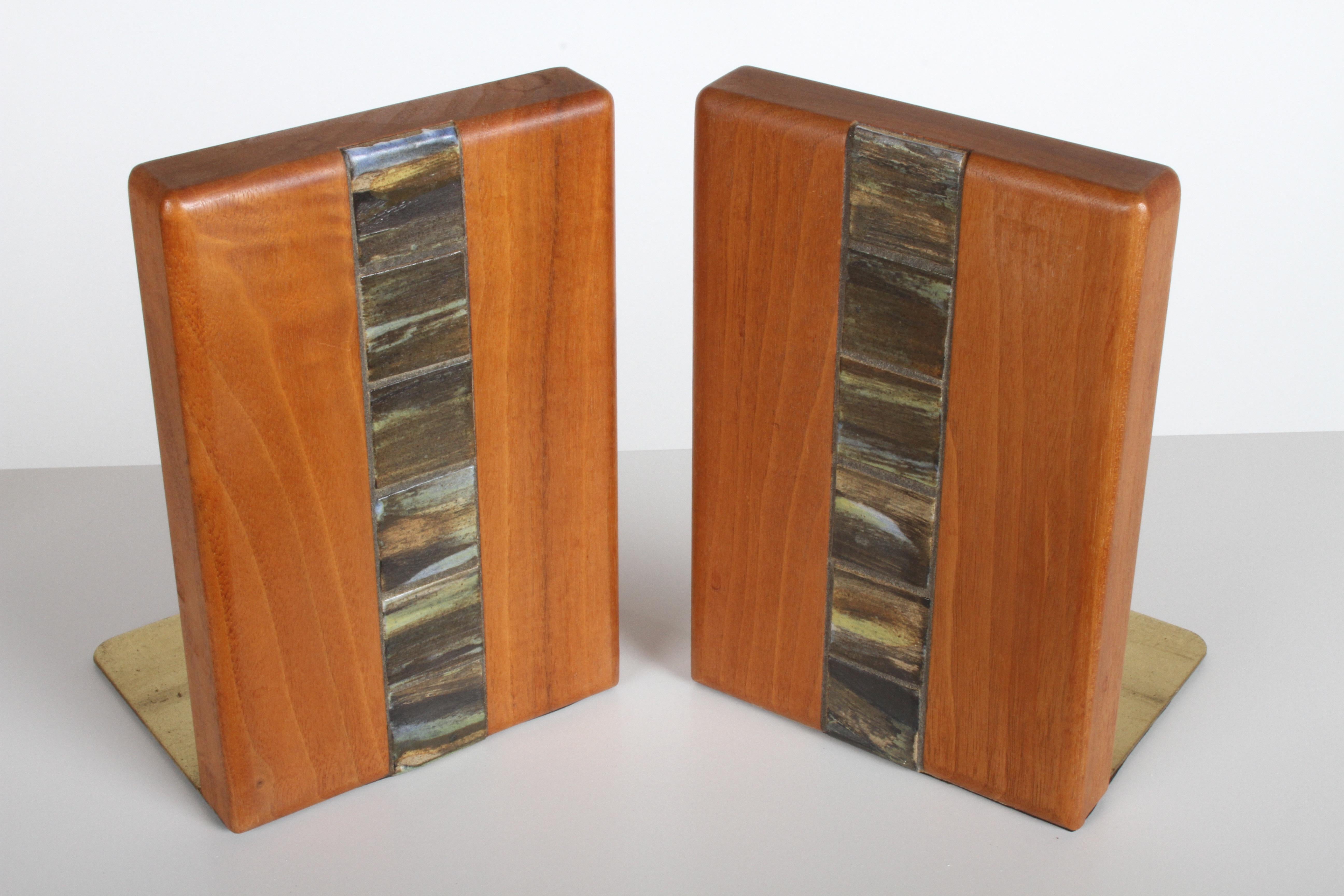 Jane and Gordon Martz Bookends for Marshall Studios In Good Condition In St. Louis, MO