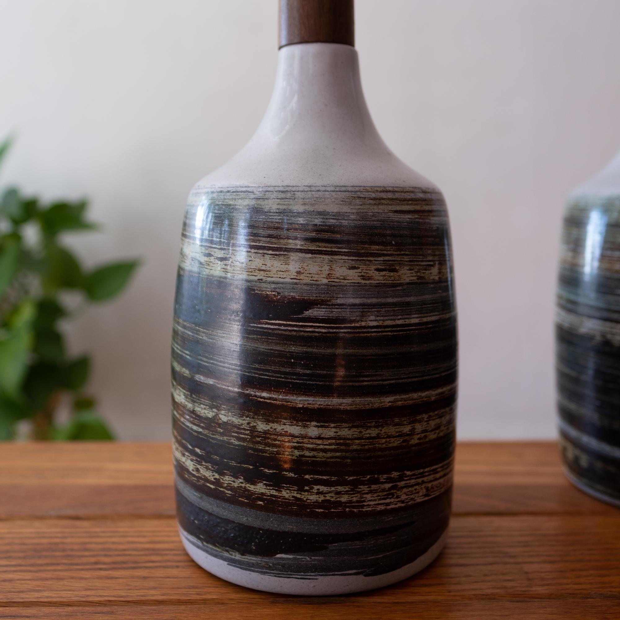 Jane and Gordon Martz Ceramic and Walnut Table Lamps In Good Condition In San Diego, CA