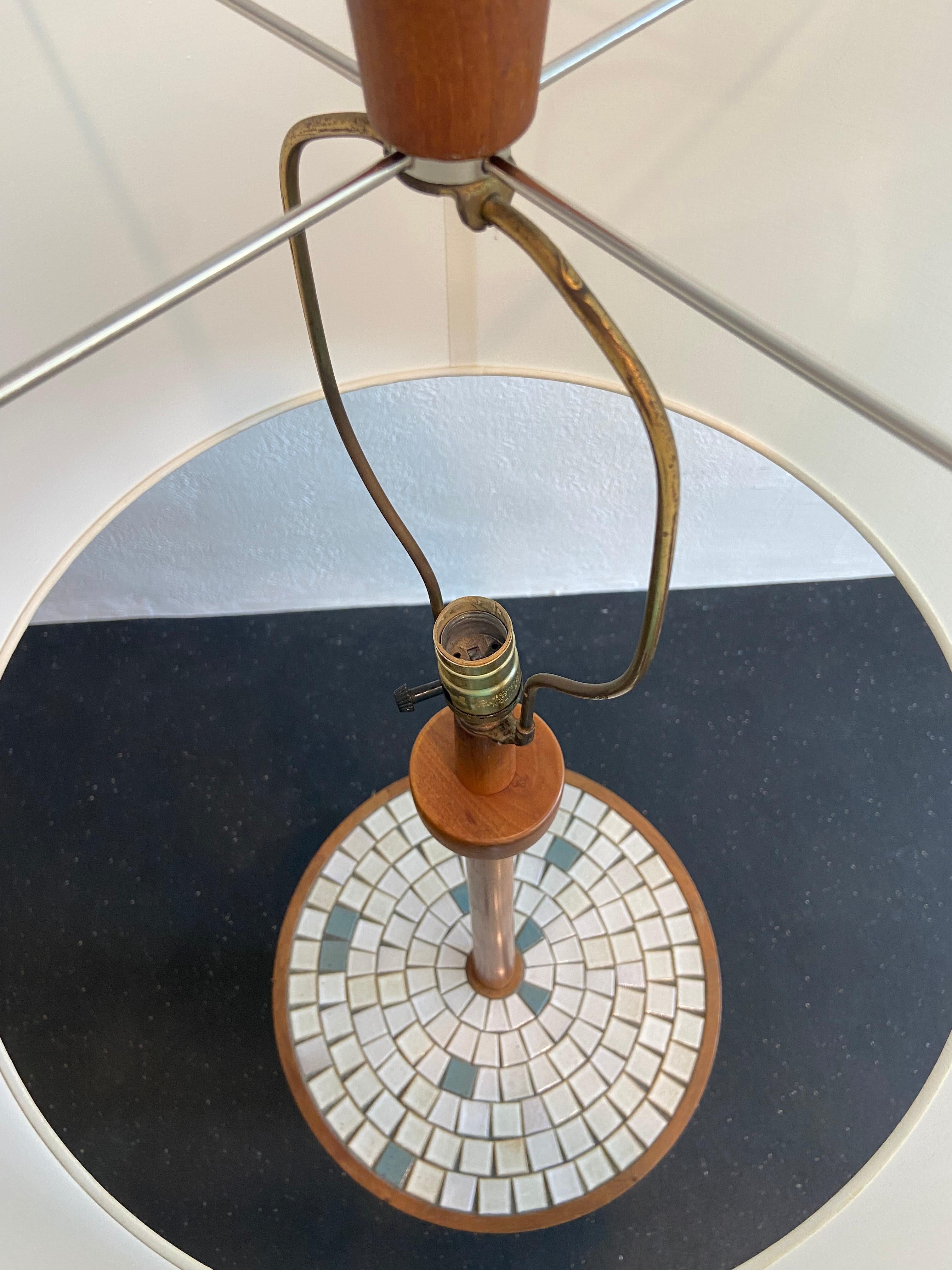 Jane and Gordon Martz Ceramic Floor Lamp with Table In Good Condition In West Palm Beach, FL