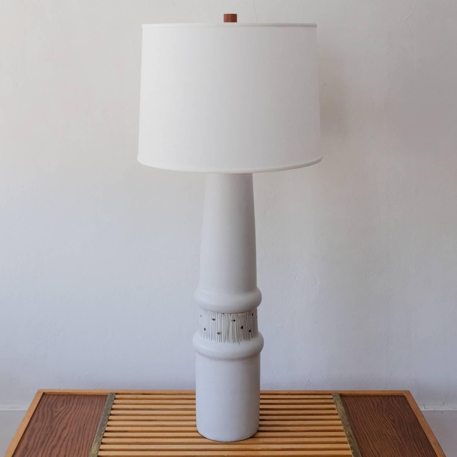Mid-Century Modern Jane and Gordon Martz Ceramic Lamp