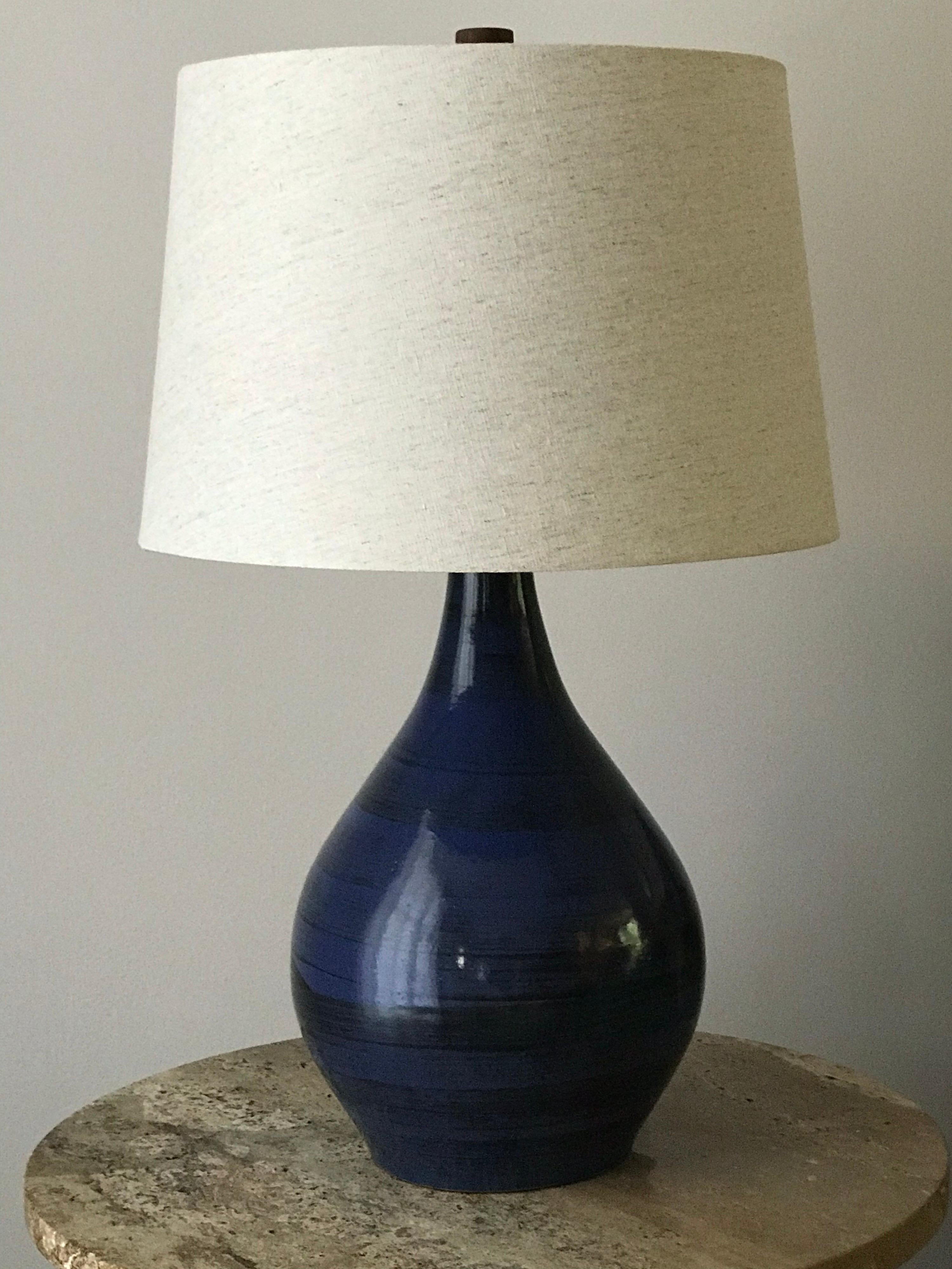 Keramik-Tischlampe von Gordon Martz im Zustand „Gut“ im Angebot in St.Petersburg, FL