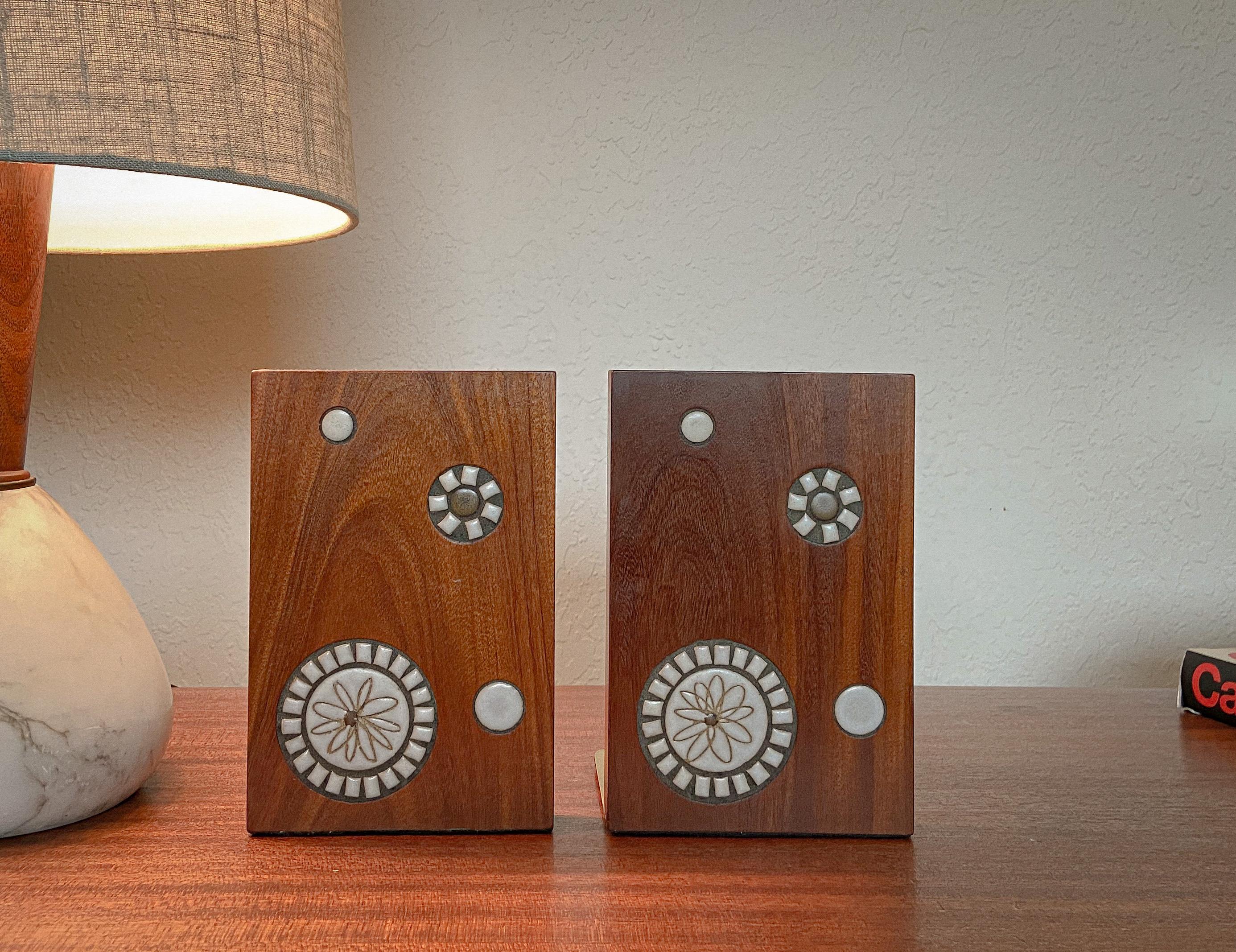 Mid-Century Modern Jane and Gordon Martz for Marshall Studios Bookends