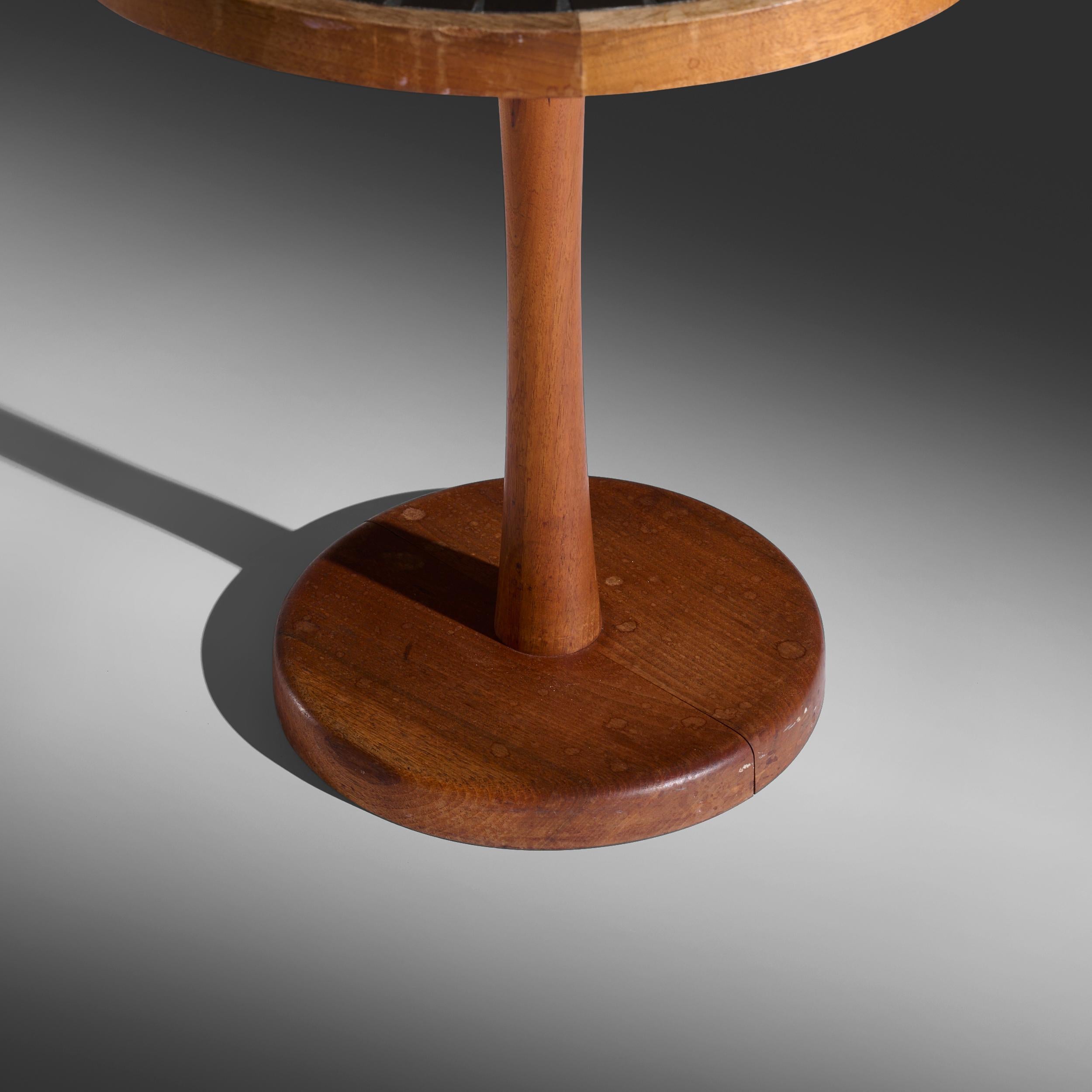 Jane and Gordon Martz for Marshall Studios walnut and glazed tile top side table In Good Condition For Sale In Skokie, IL