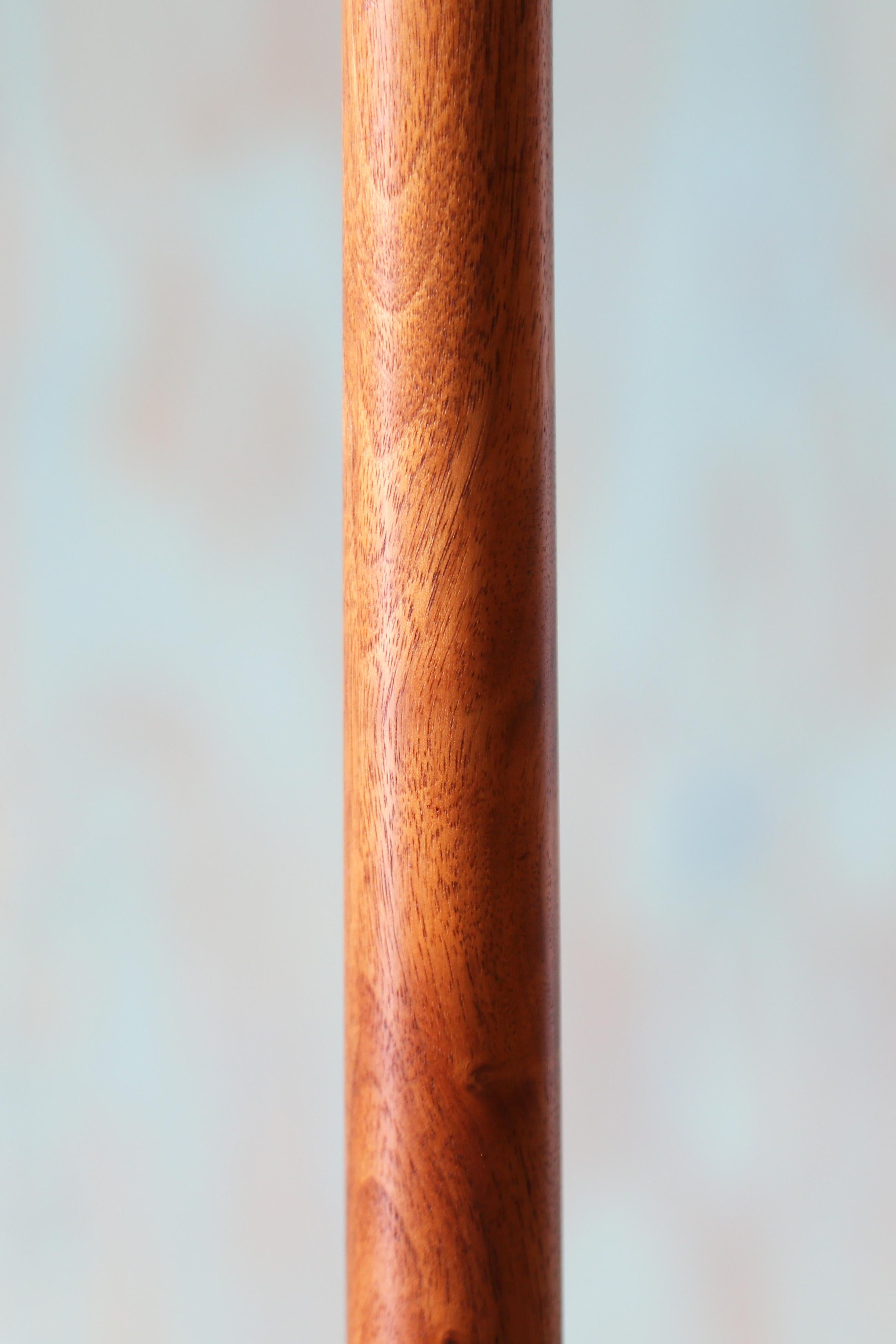 A Janes & Gordon Martz for Marshall Studios Lampadaire en noyer avec base en céramique en vente 2