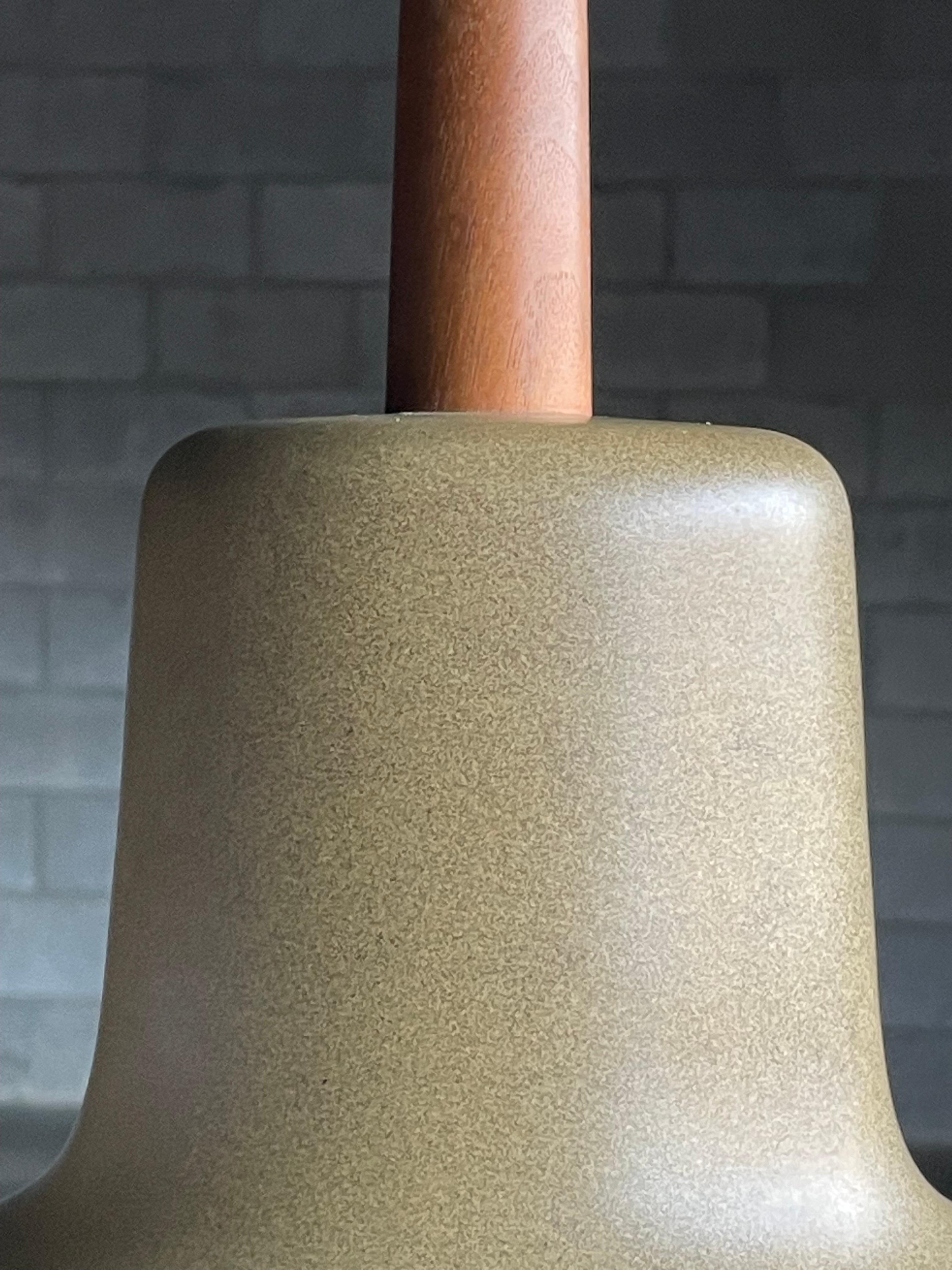 Jane and Gordon Martz Large Ceramic Table Lamp In Good Condition For Sale In St.Petersburg, FL