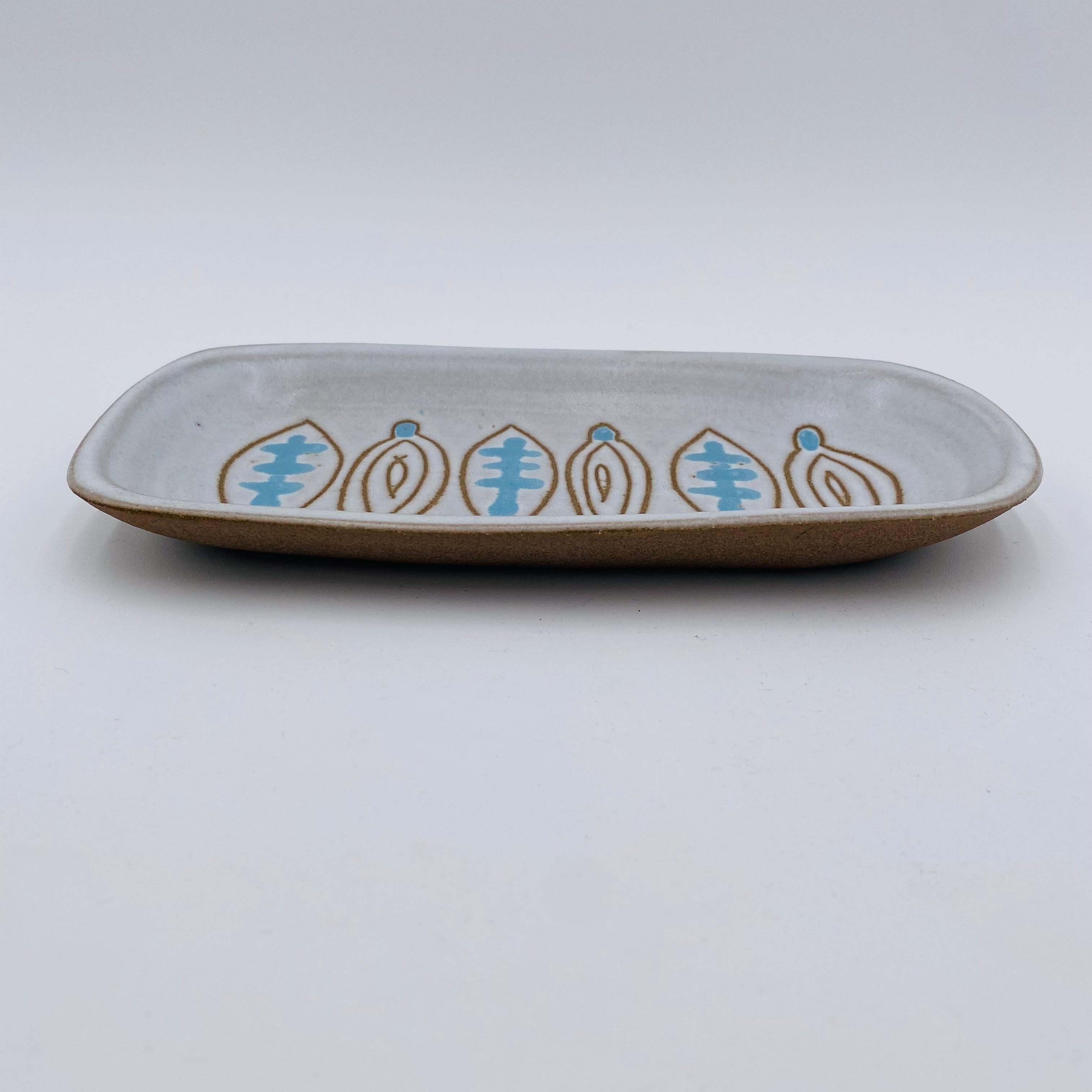 Jane and Gordon Martz Pottery Ceramic Dish Catch All In Good Condition For Sale In San Juan Capistrano, CA
