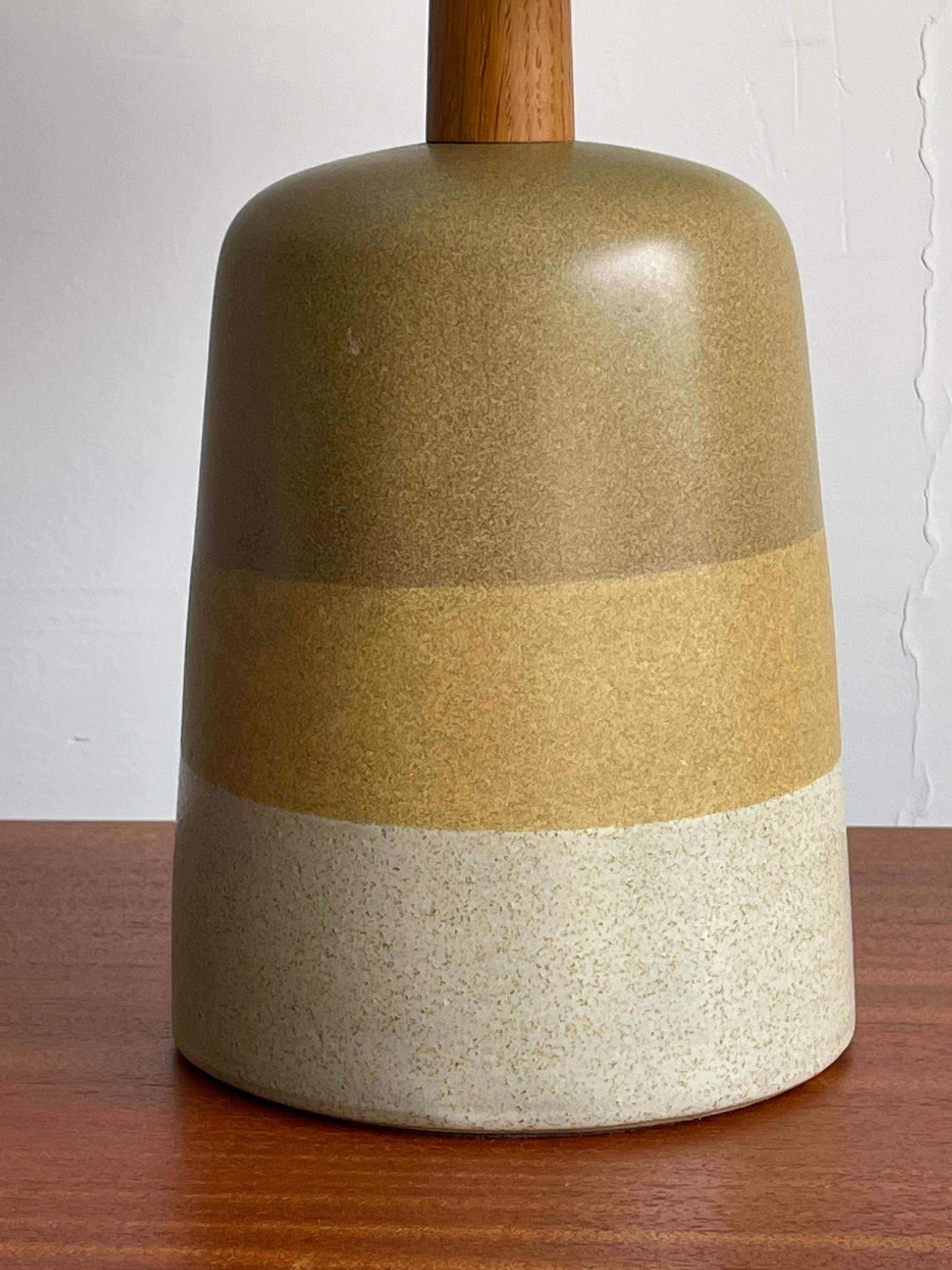 Unusual Martz table lamp designed by Jane and Gordon Martz for Marshall Studios. Wonderful color palette and form.

Dimensions 
Overall
20.25” tall
13” wide

Ceramic 
8.25” tall
6” wide.