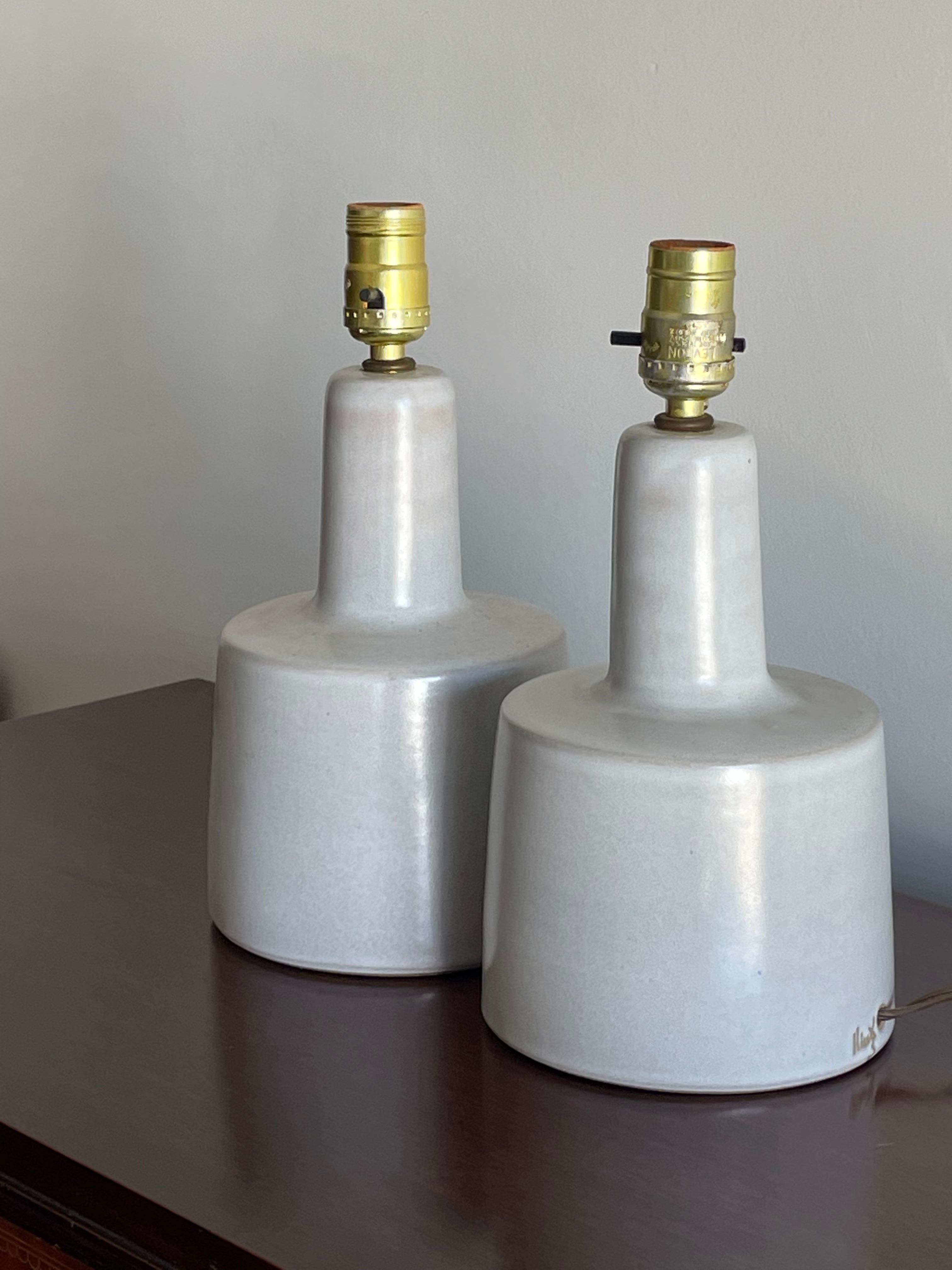 Martz Lamps by Jane and Gordon Martz for Marshall Studios, Ceramic Table Lamps In Good Condition For Sale In St.Petersburg, FL