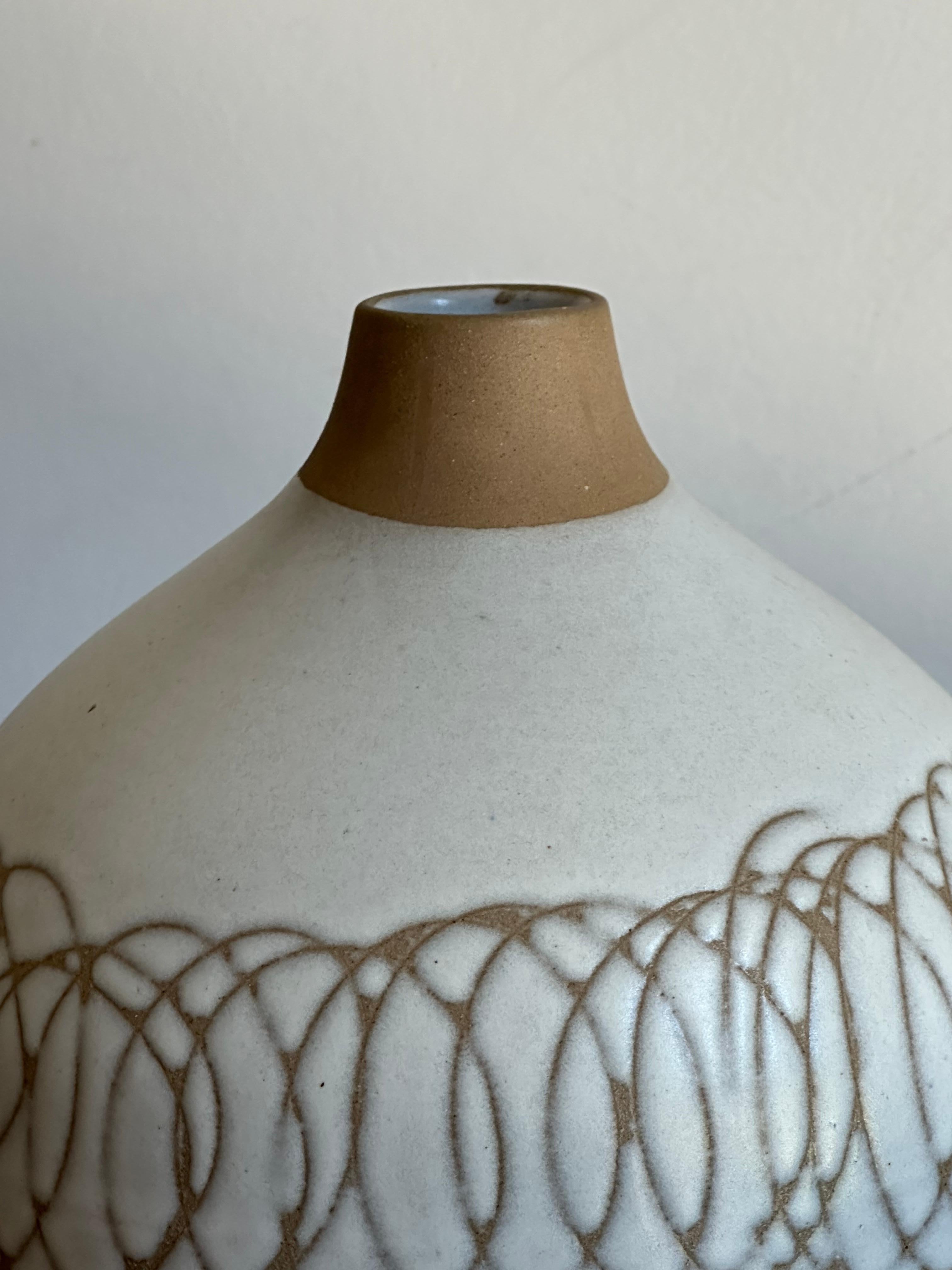 Mid-Century Modern Vase de Jane et Gordon Martz pour Marshall Studios en vente