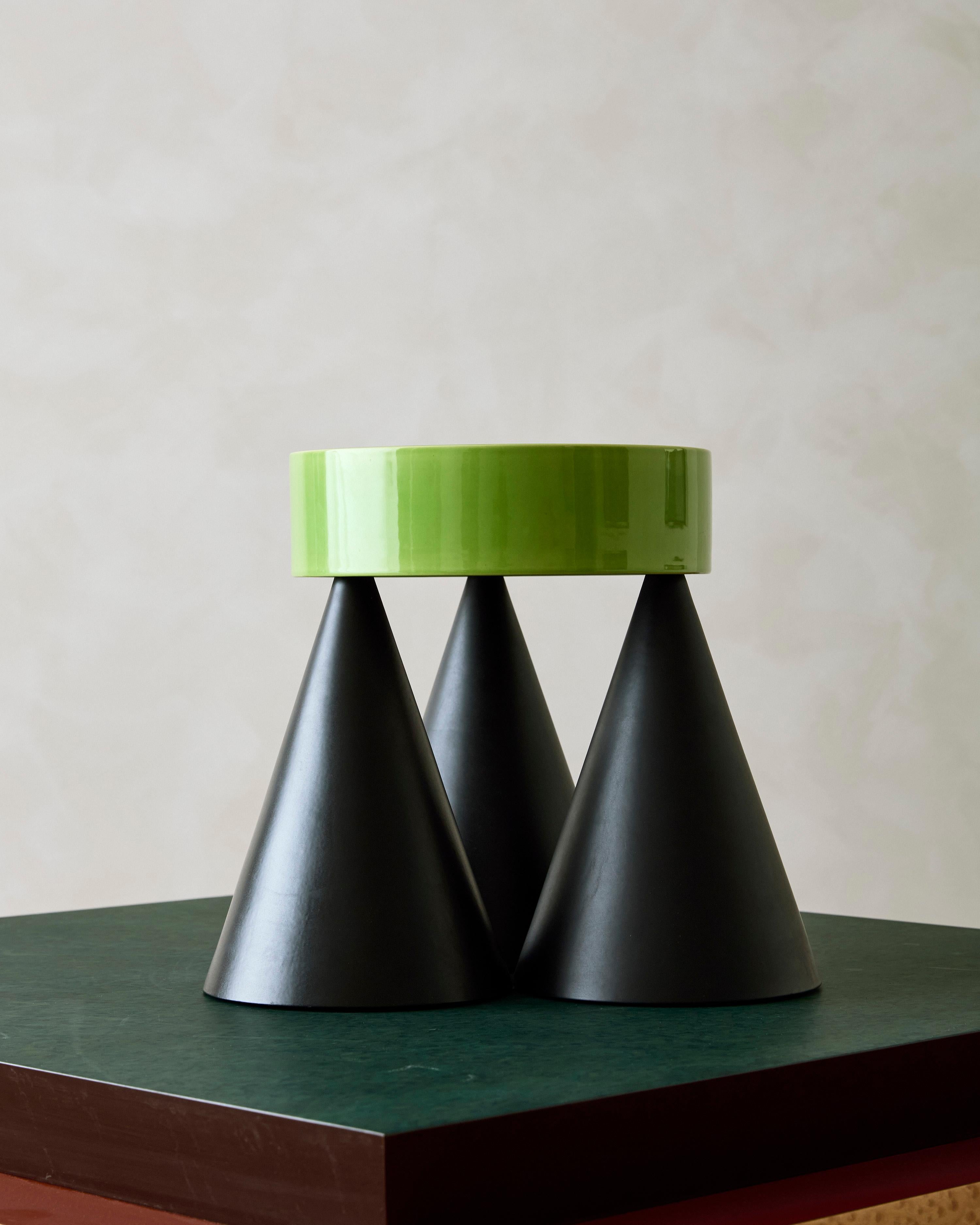 Postmoderno A. Janes Centerpiece' di  Ettore Sottsass in vendita